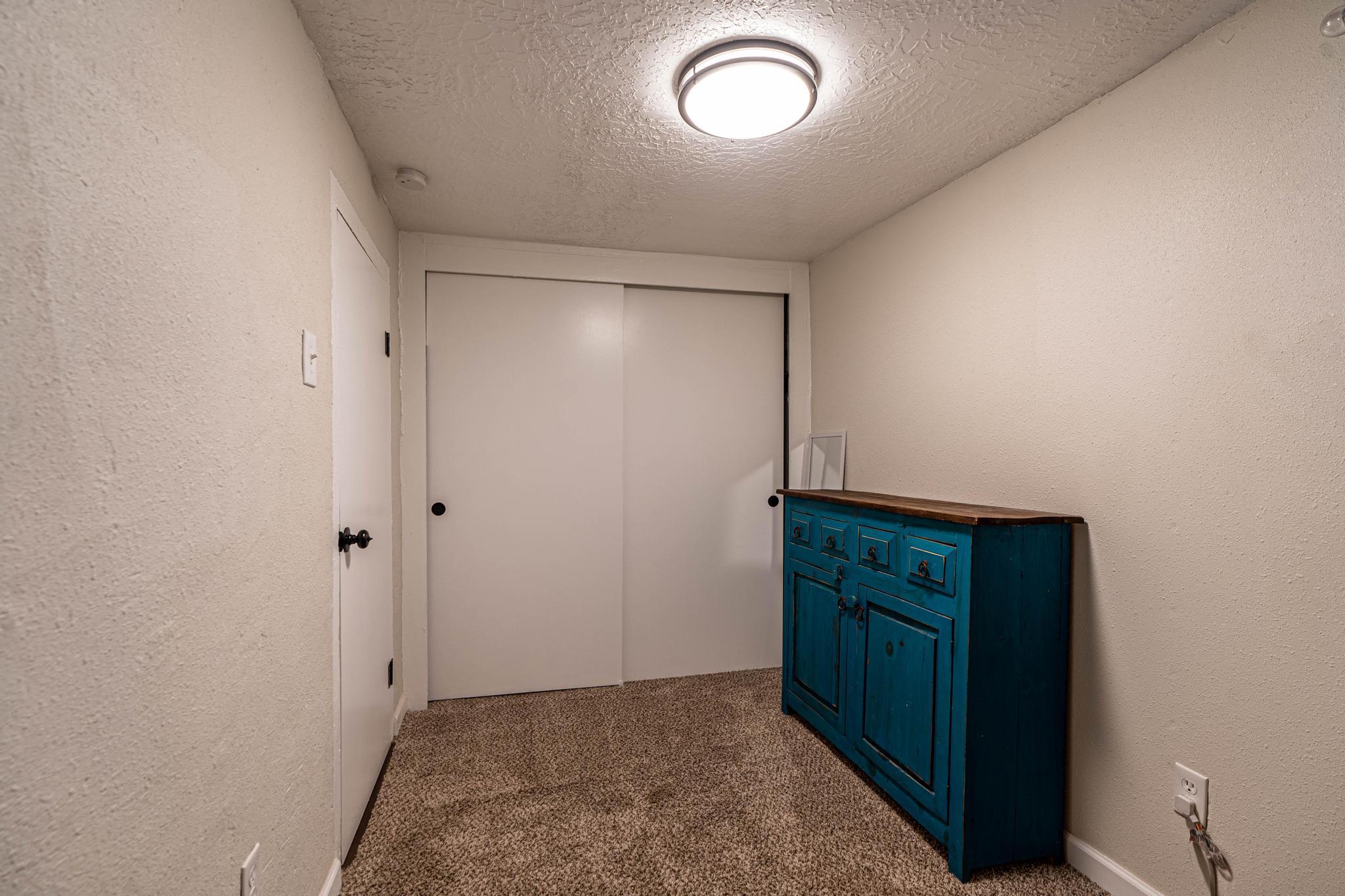 1019 Cerro Vista Road SW