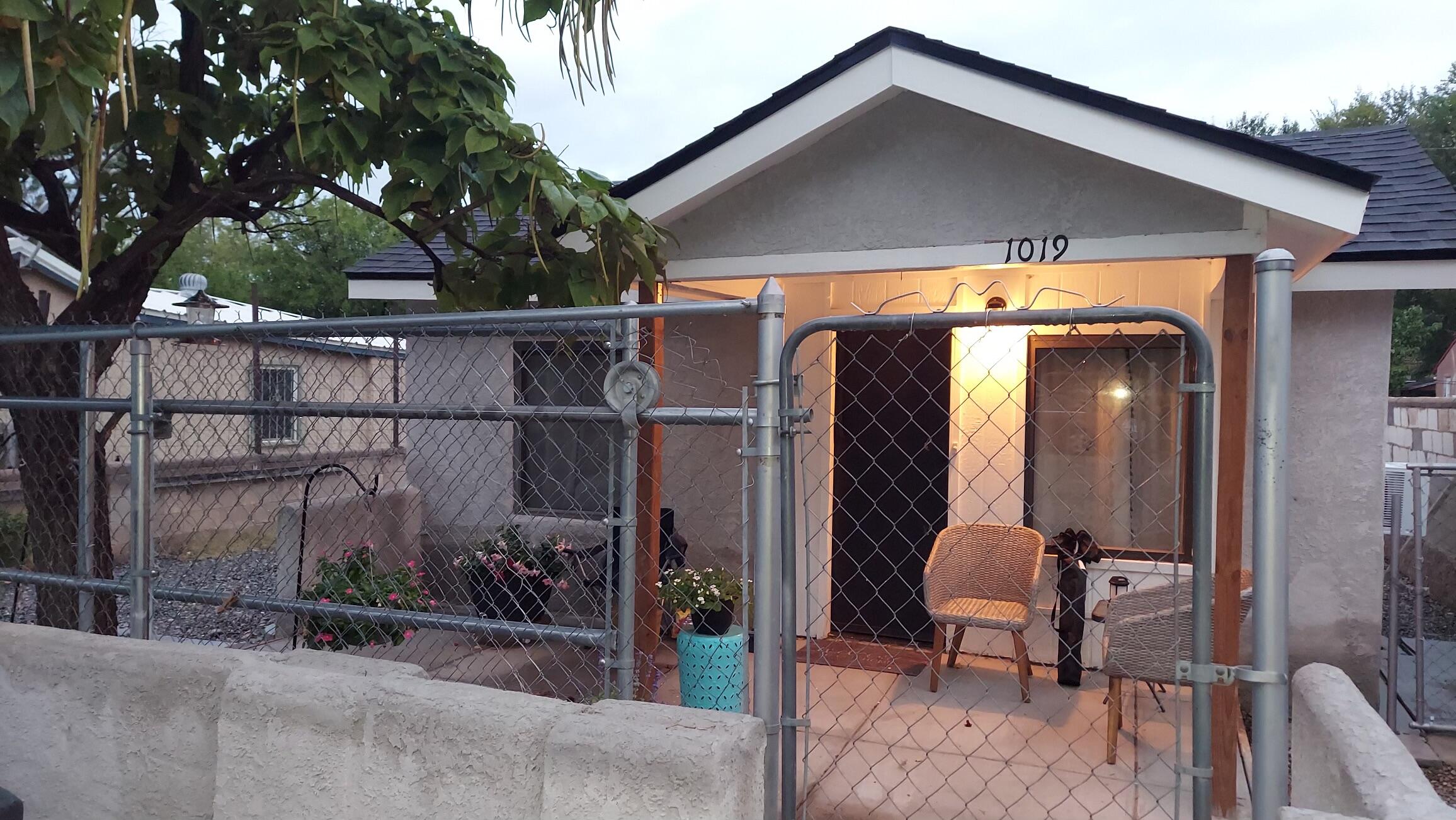 1019 Cerro Vista Road SW