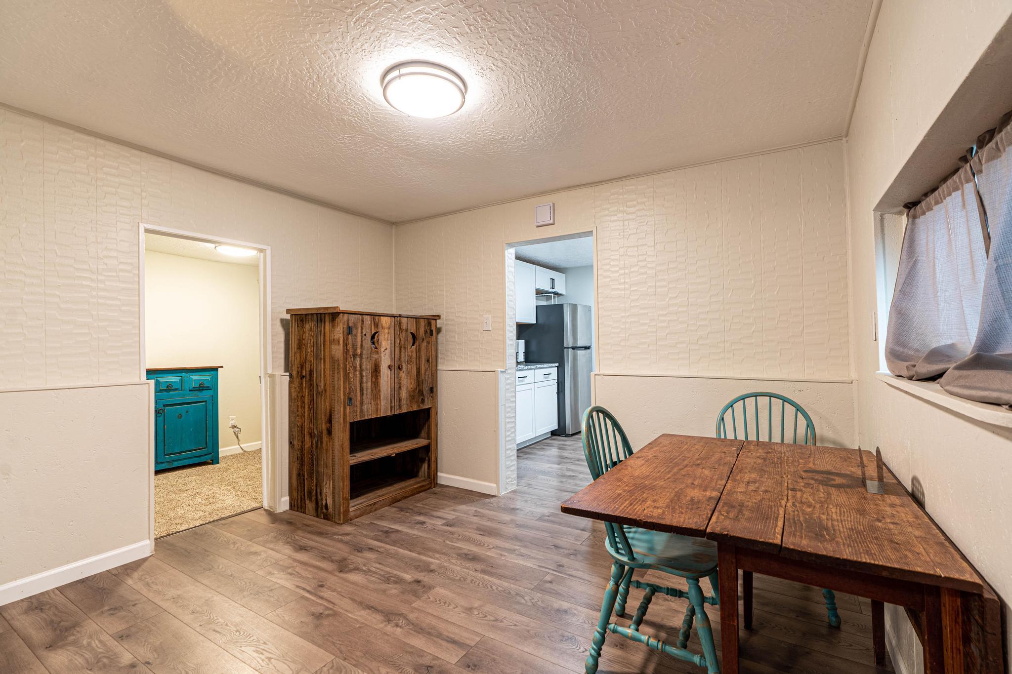 1019 Cerro Vista Road SW