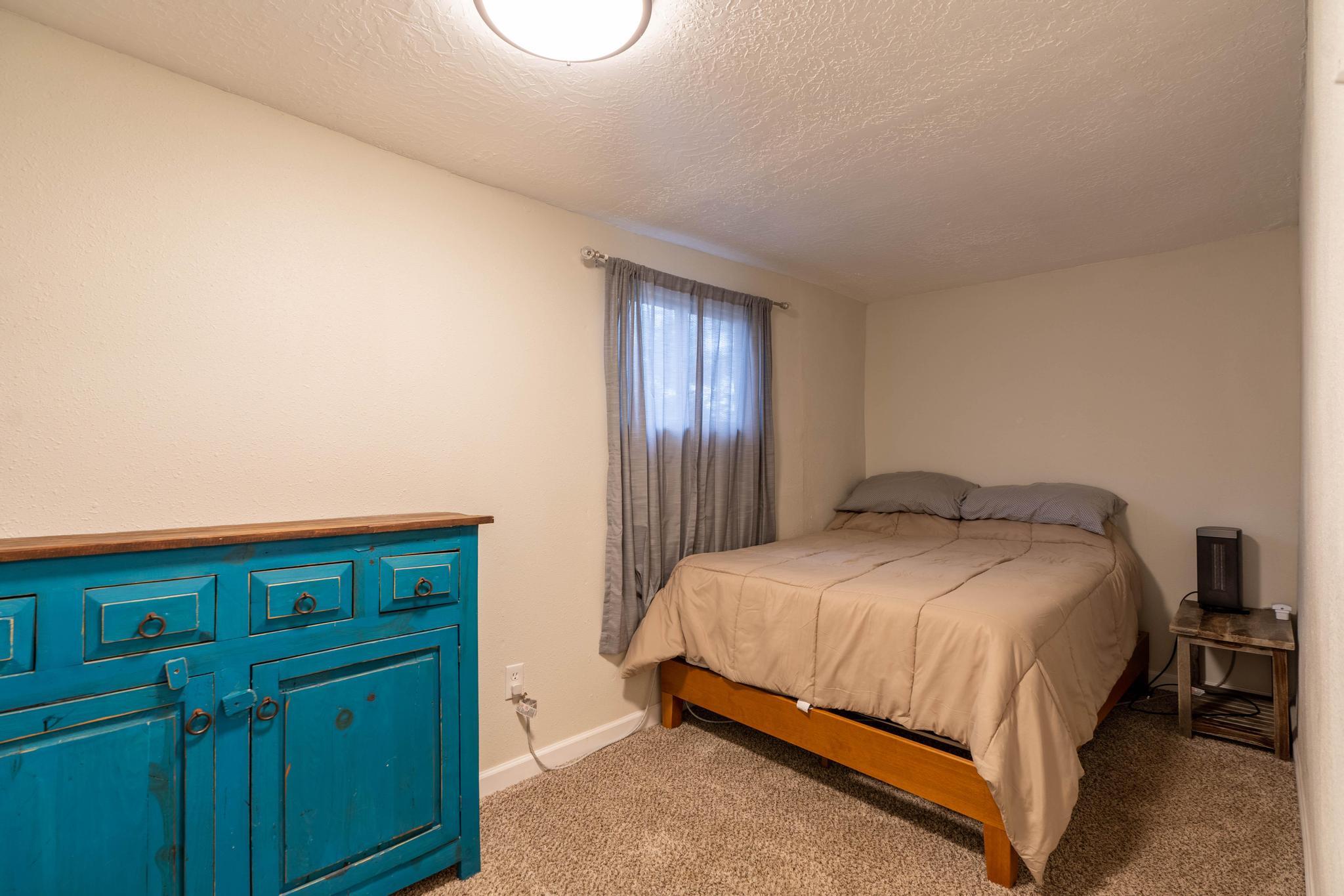 1019 Cerro Vista Road SW