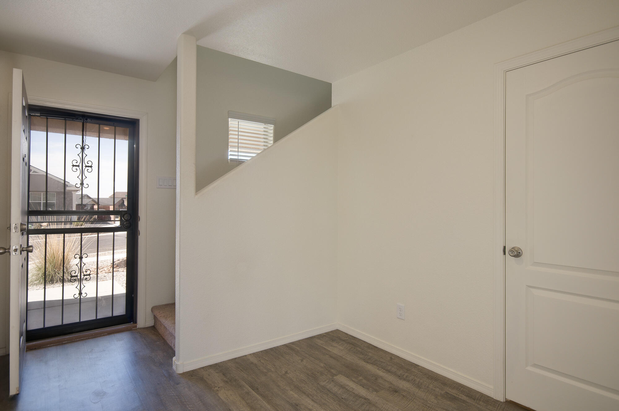 2316 Isabella Lane