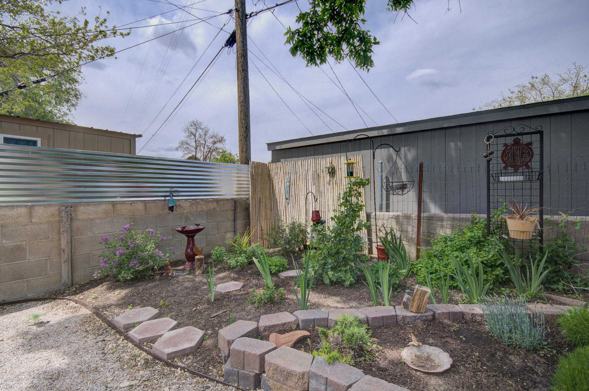 4947 Palo Alto Avenue SE