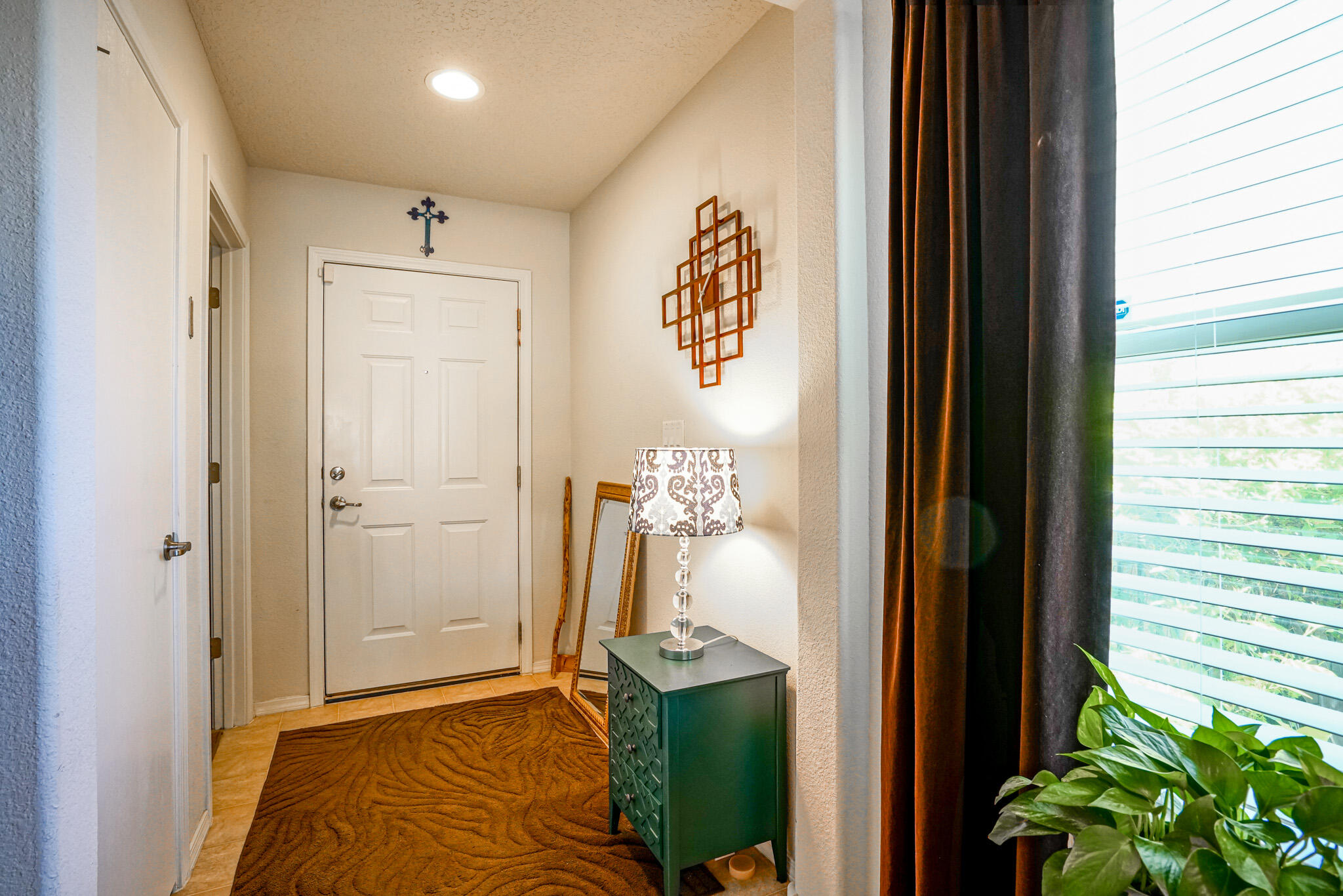 232 El Camino Loop NW