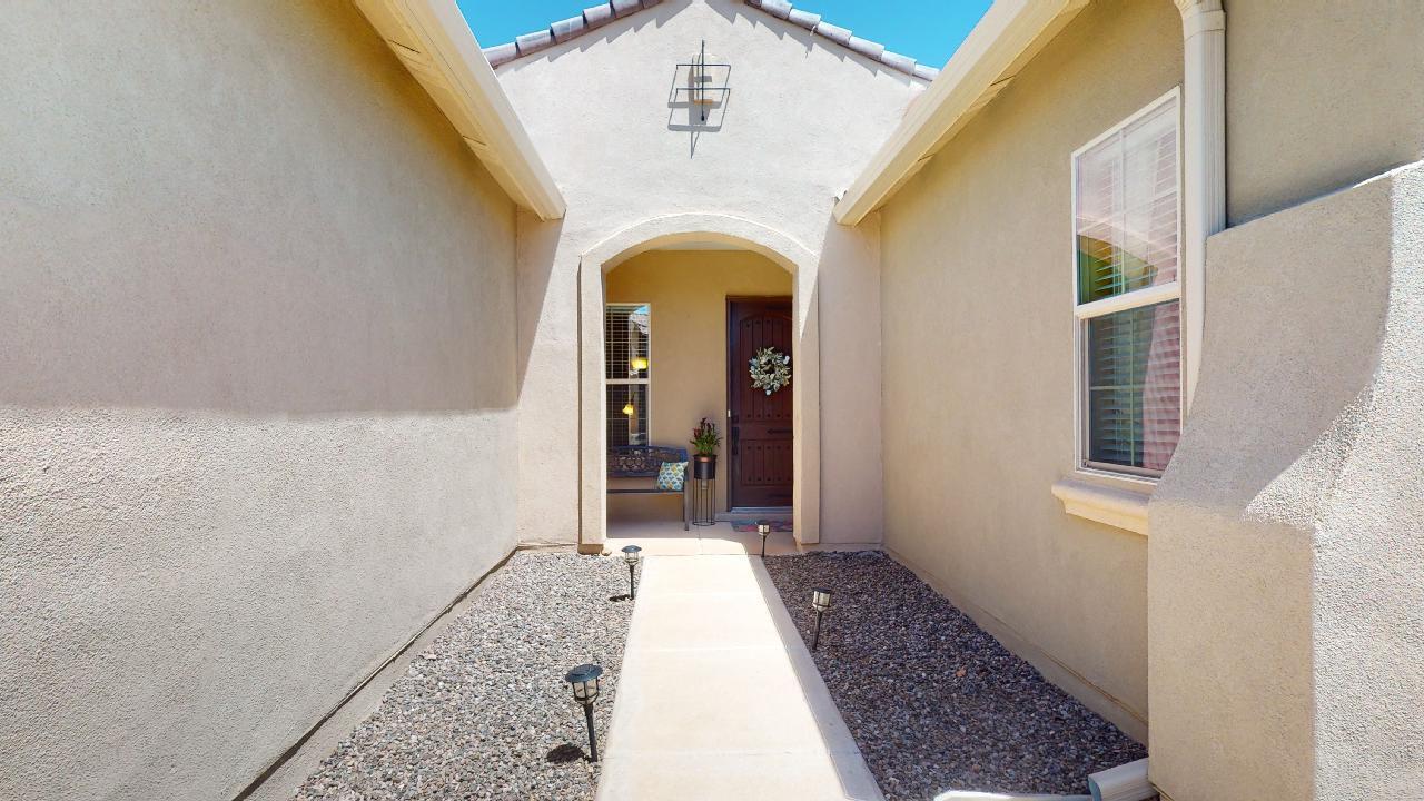 4218 Pico Norte Lane NE