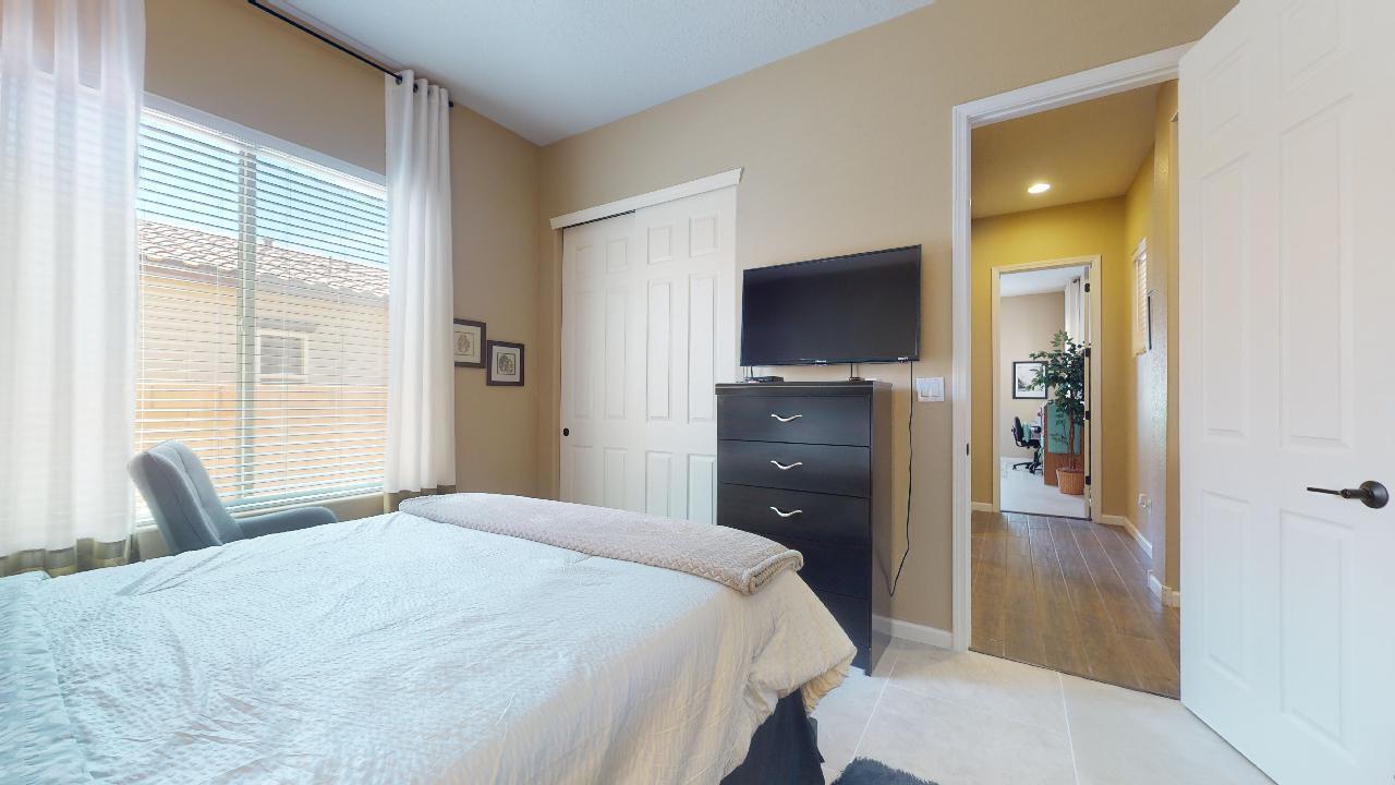 4218 Pico Norte Lane NE
