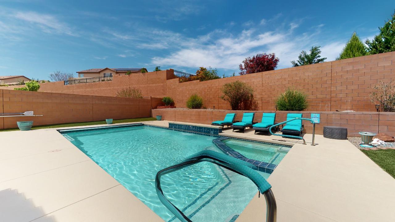 4218 Pico Norte Lane NE
