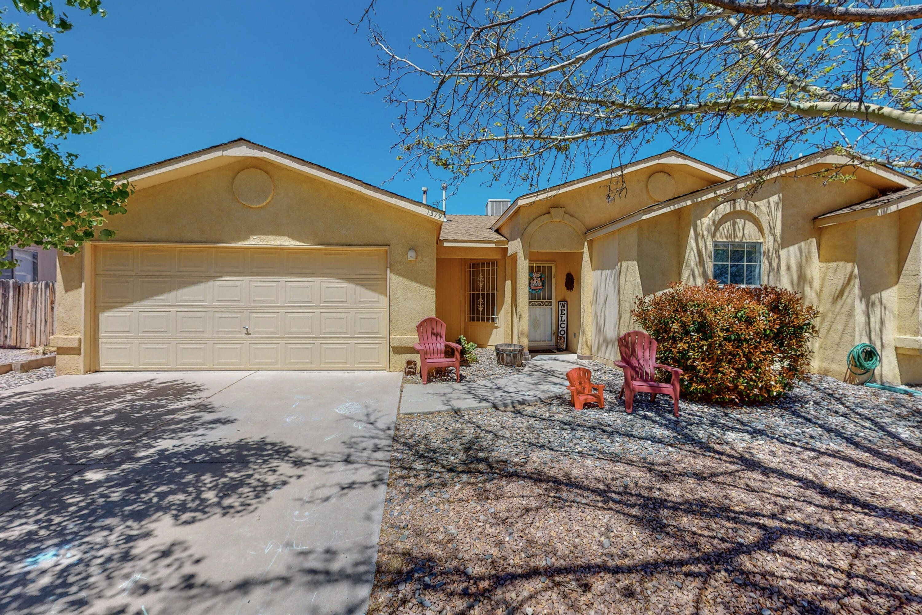 1379 Fireweed Drive NE