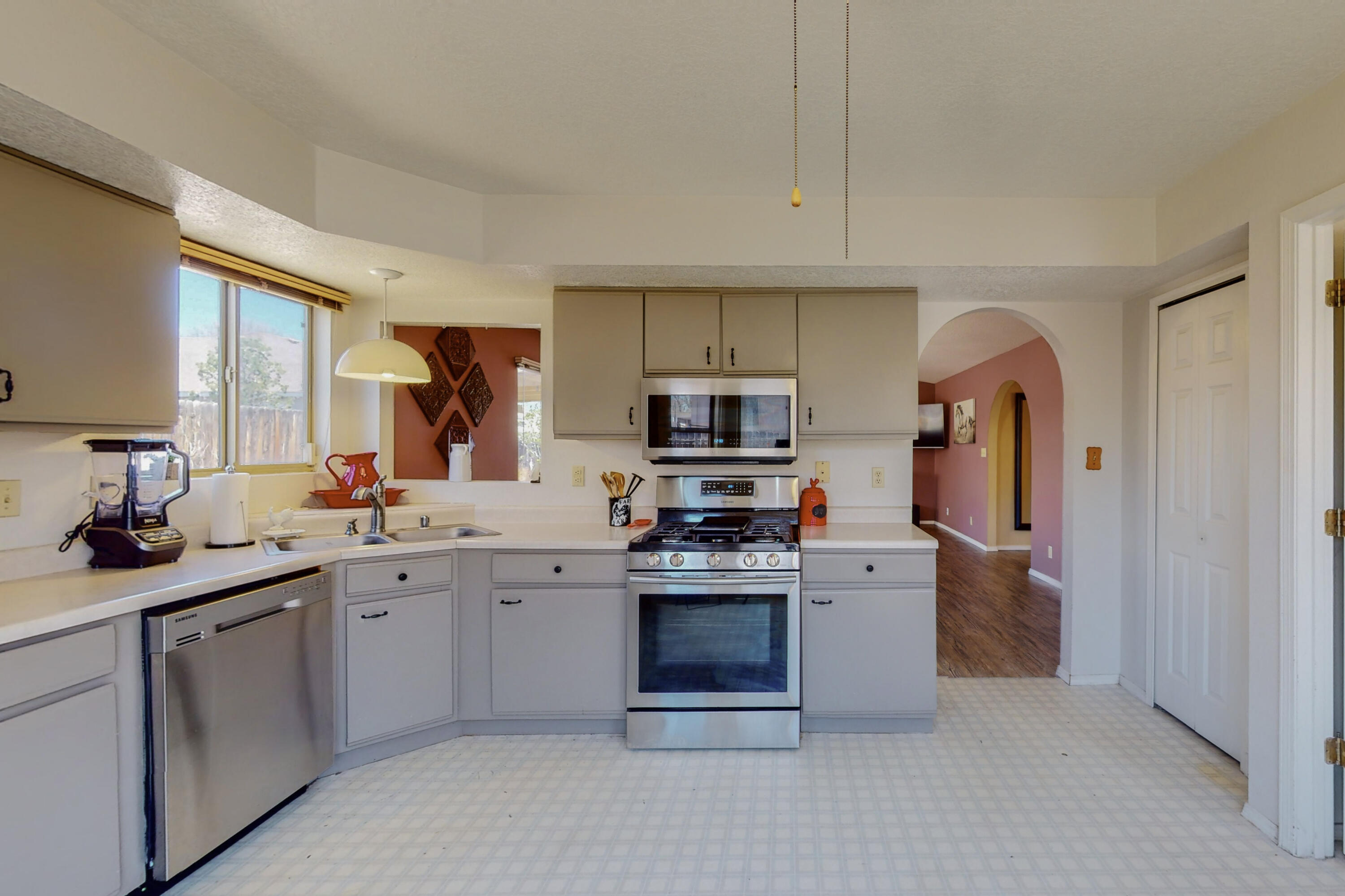 1379 Fireweed Drive NE