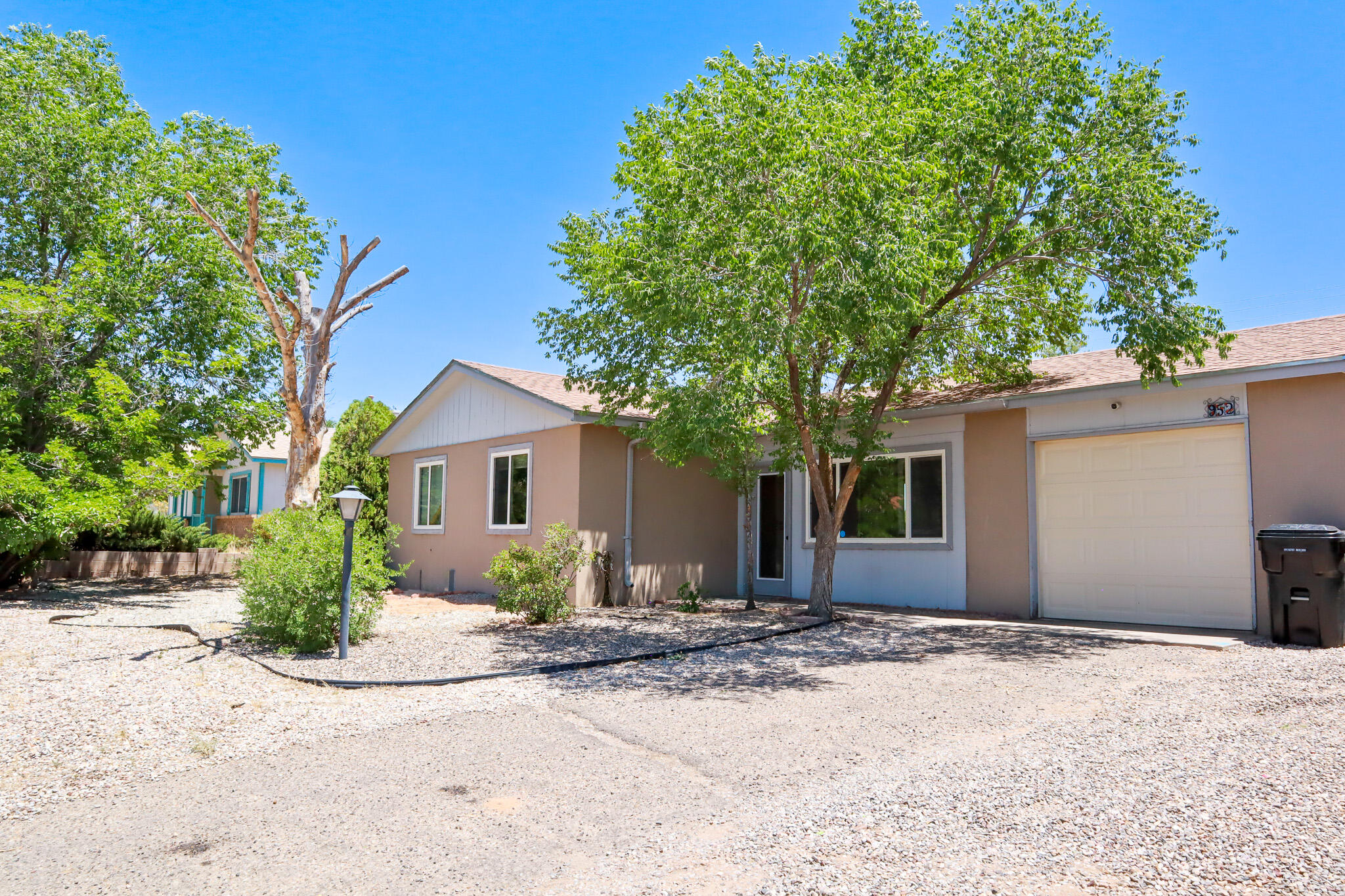 952 Sunflower Drive SW