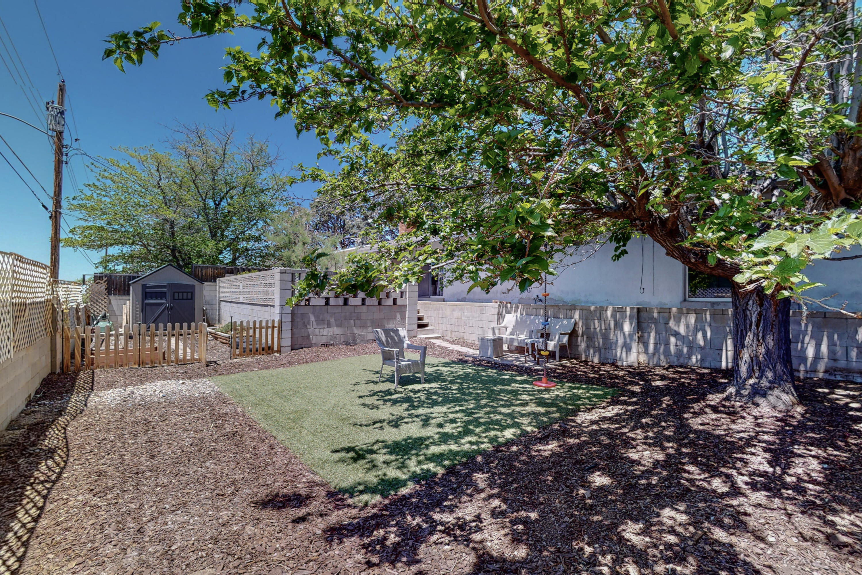 11520 Palm Springs Avenue NE