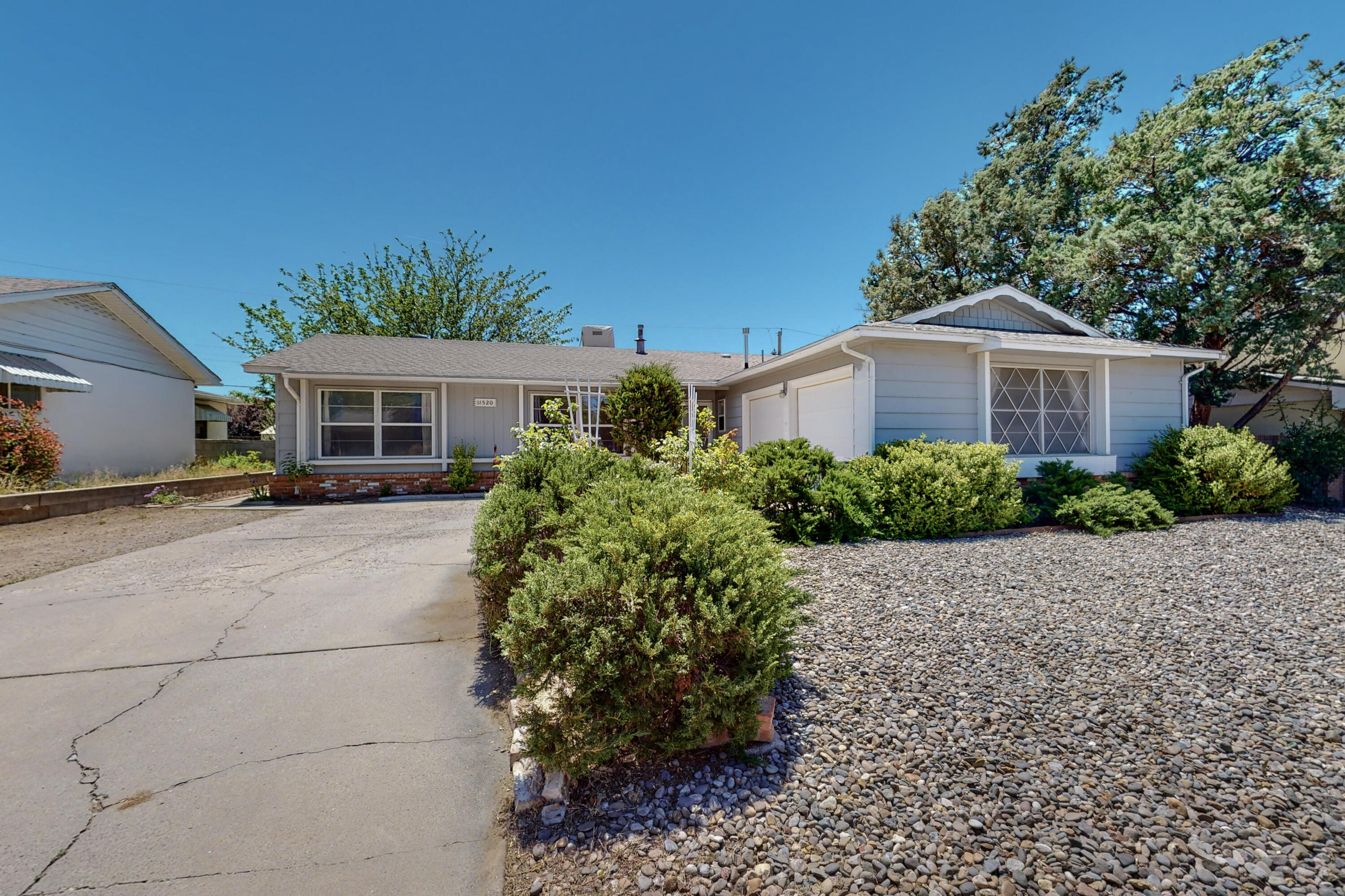 11520 Palm Springs Avenue NE