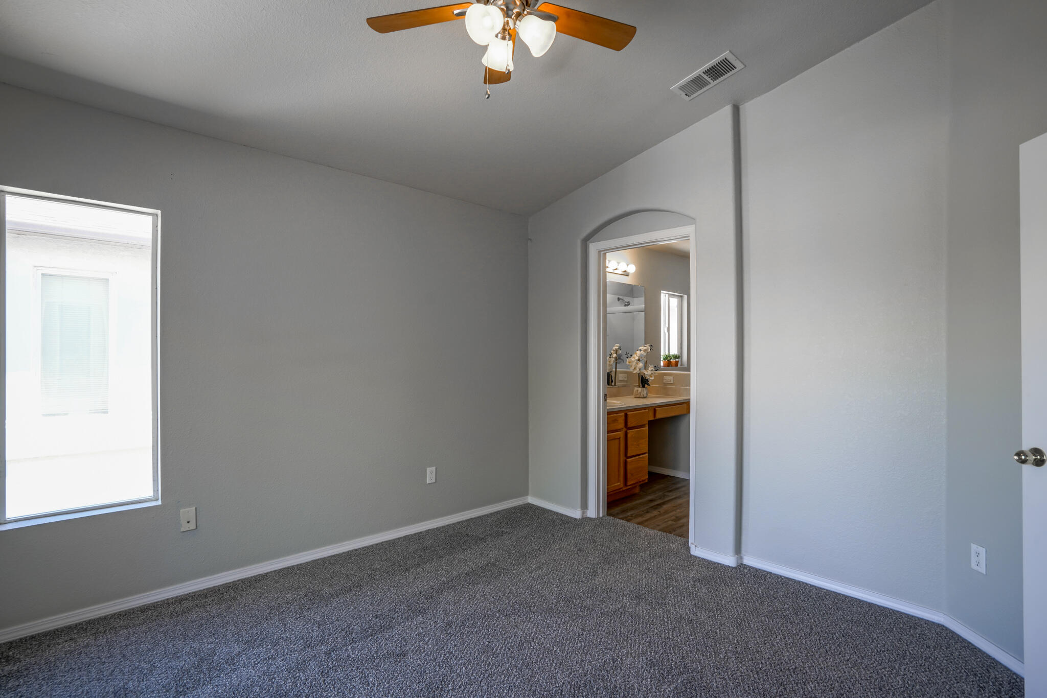6501 San Antonio Drive NE Unit: 701