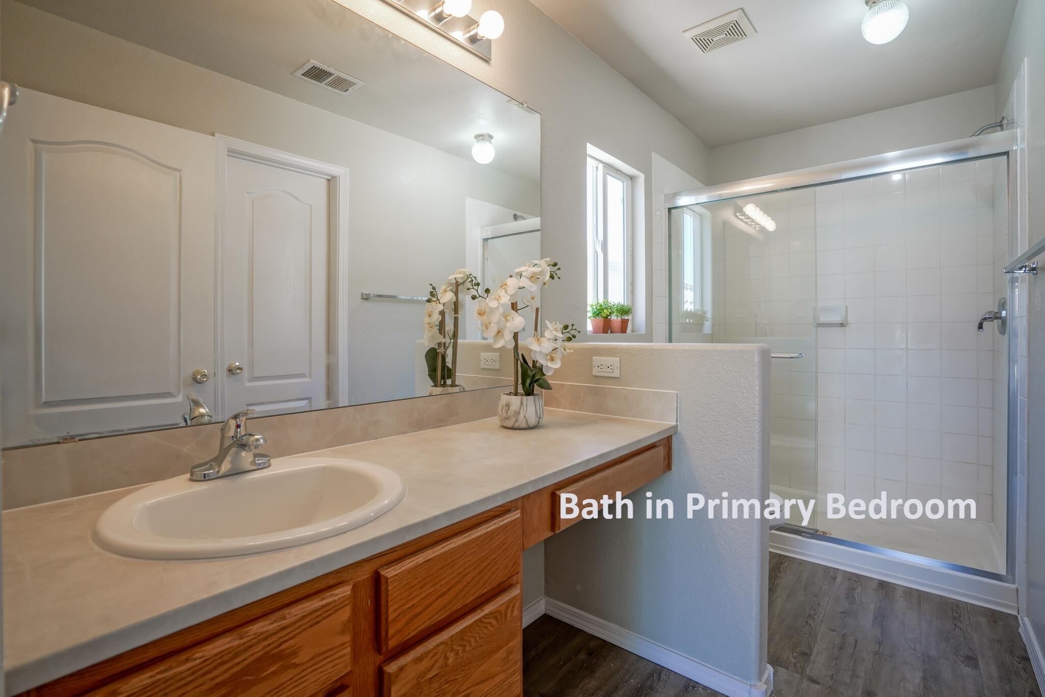 6501 San Antonio Drive NE Unit: 701