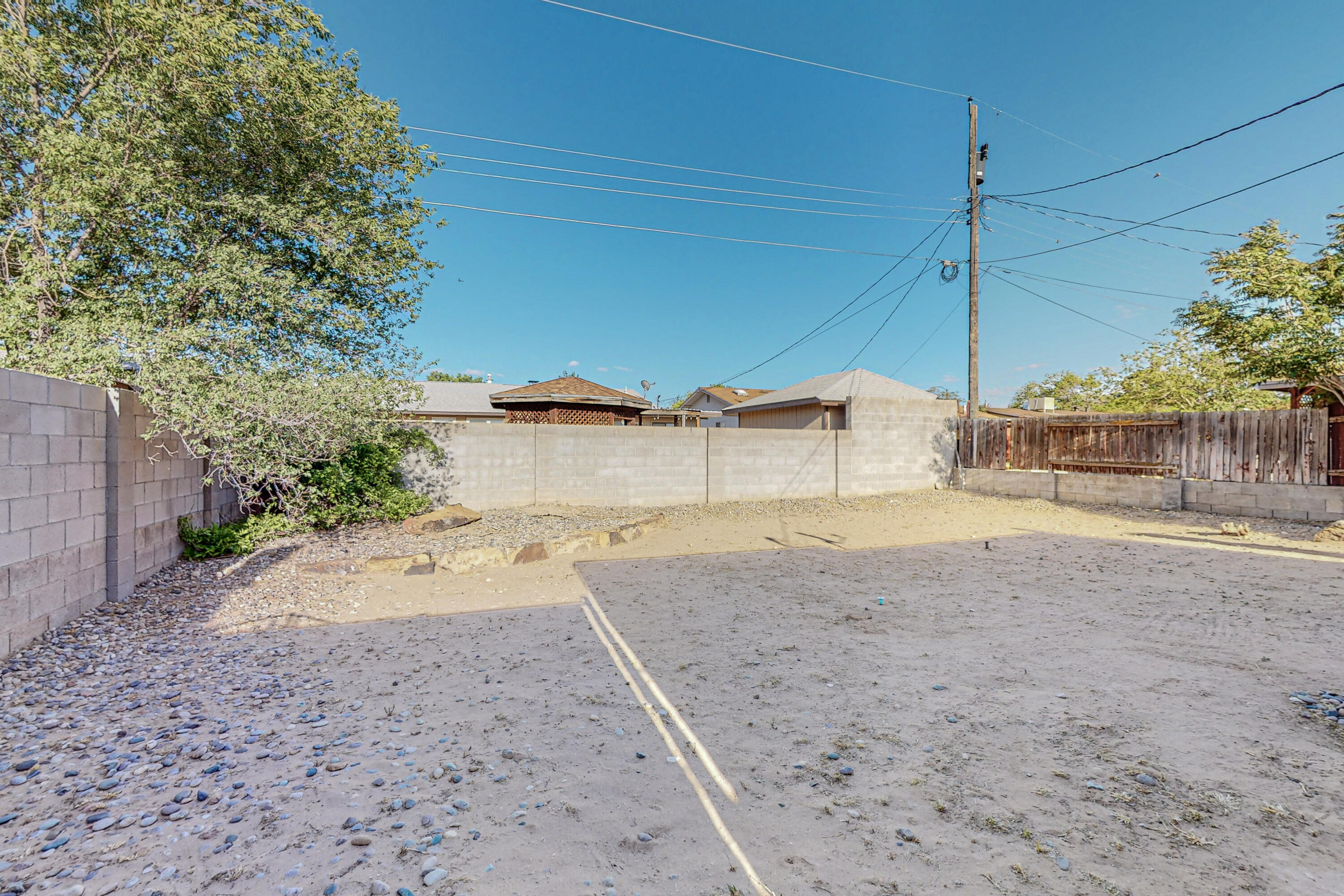 3920 Lafayette Drive NE