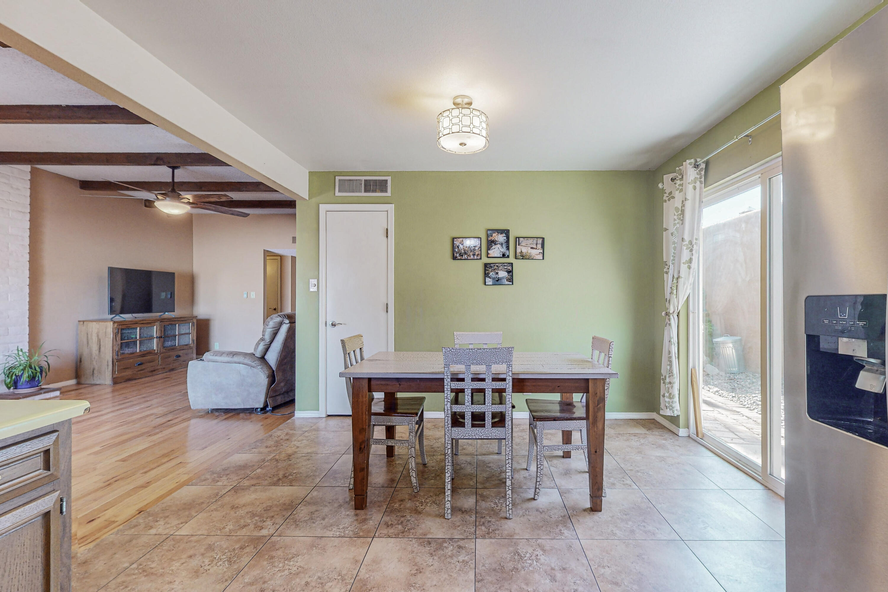 3920 Lafayette Drive NE