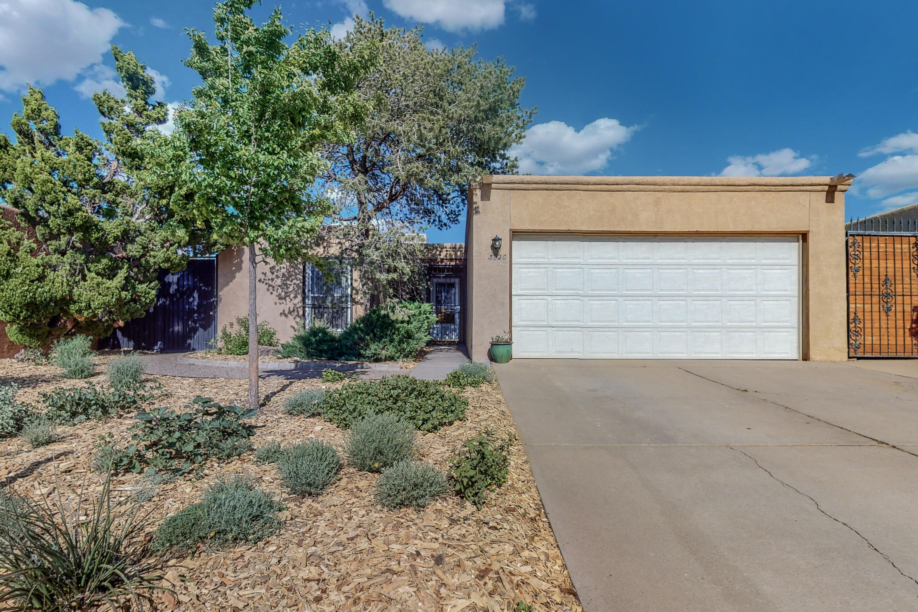 3920 Lafayette Drive NE