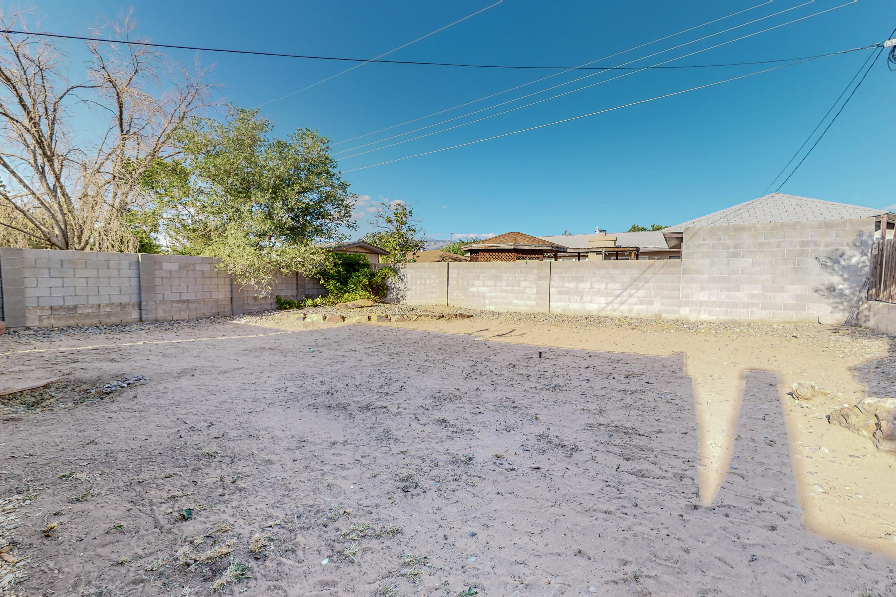 3920 Lafayette Drive NE