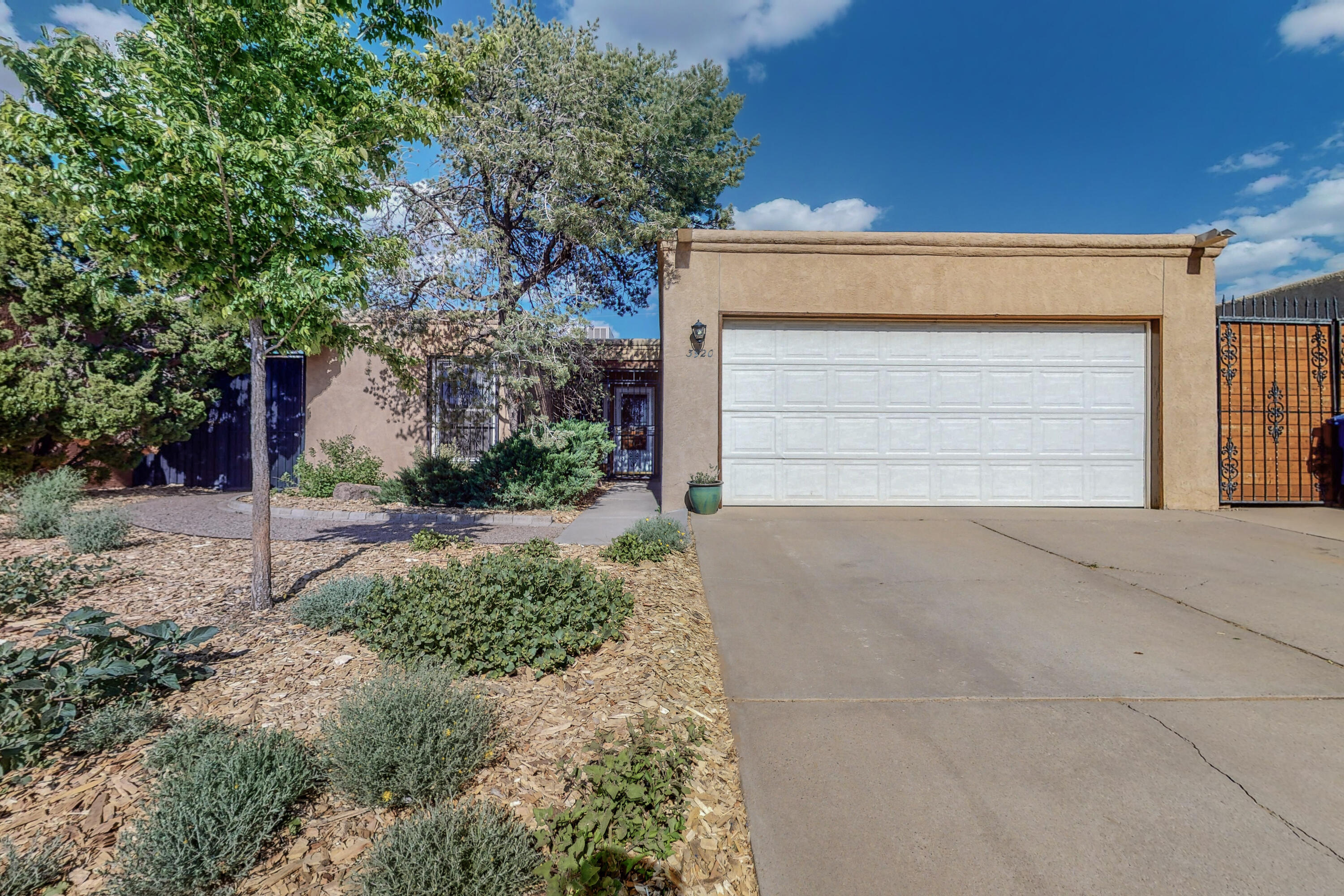 3920 Lafayette Drive NE