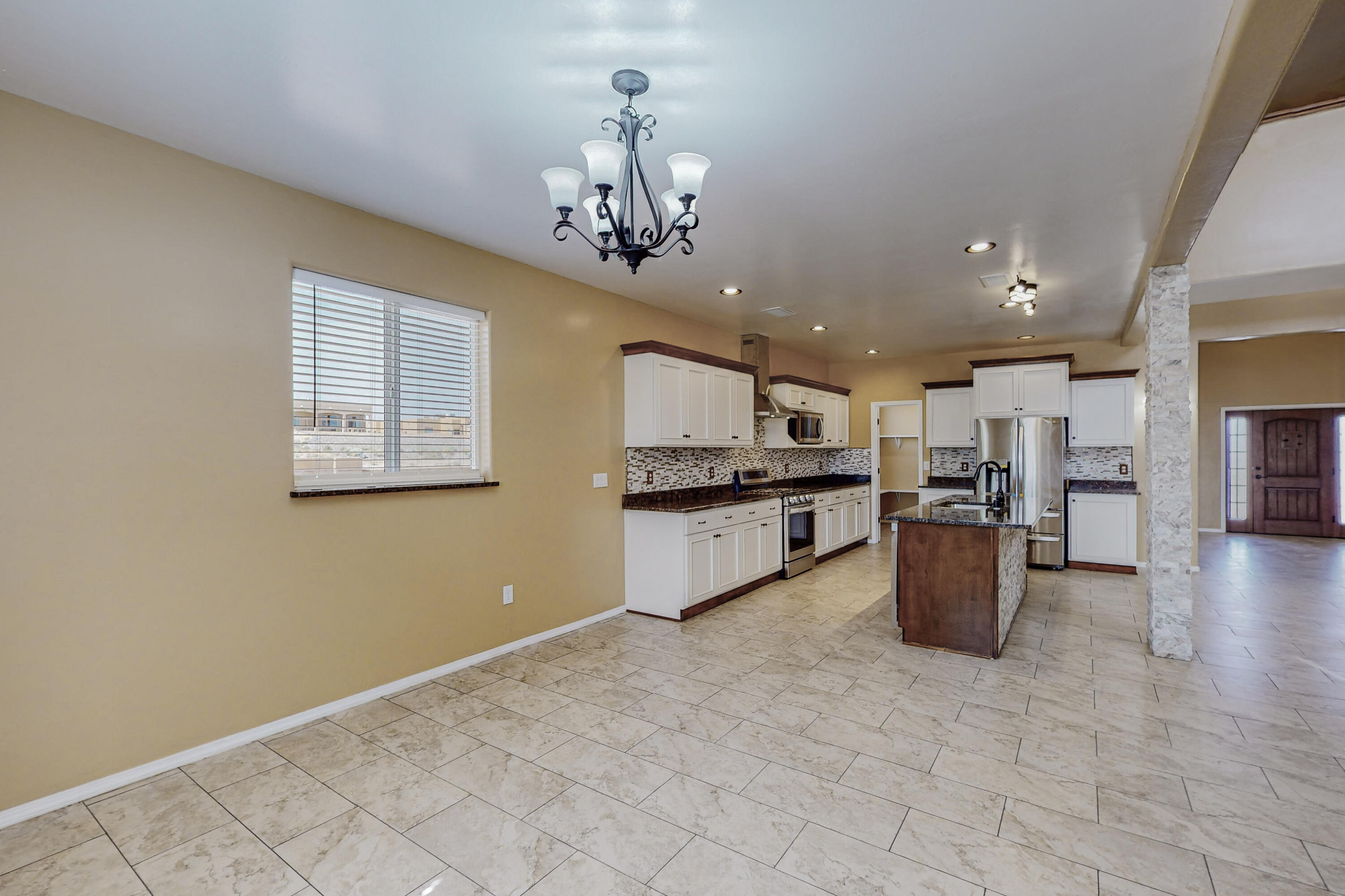 2913 Aurora Road NE