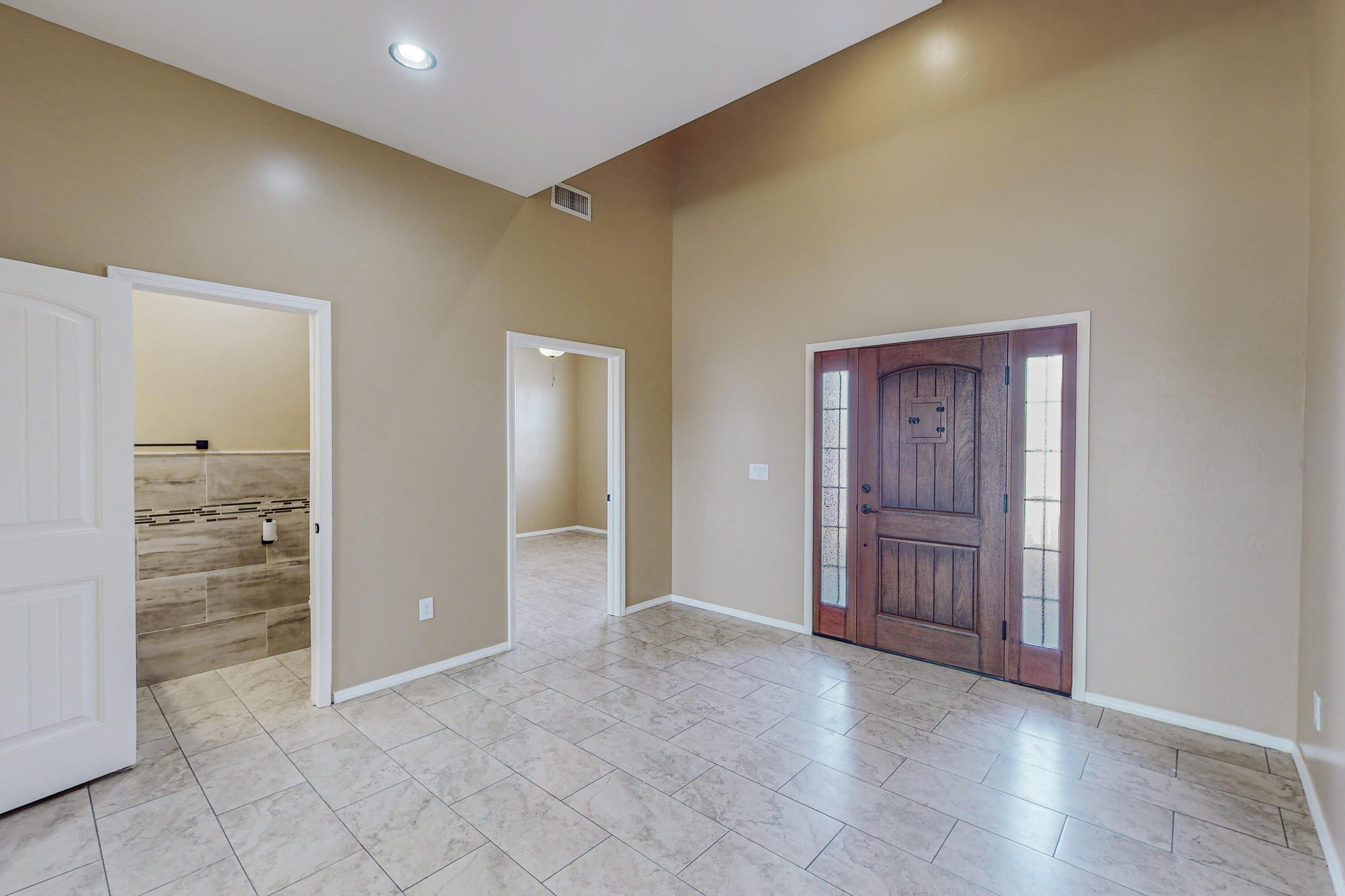 2913 Aurora Road NE
