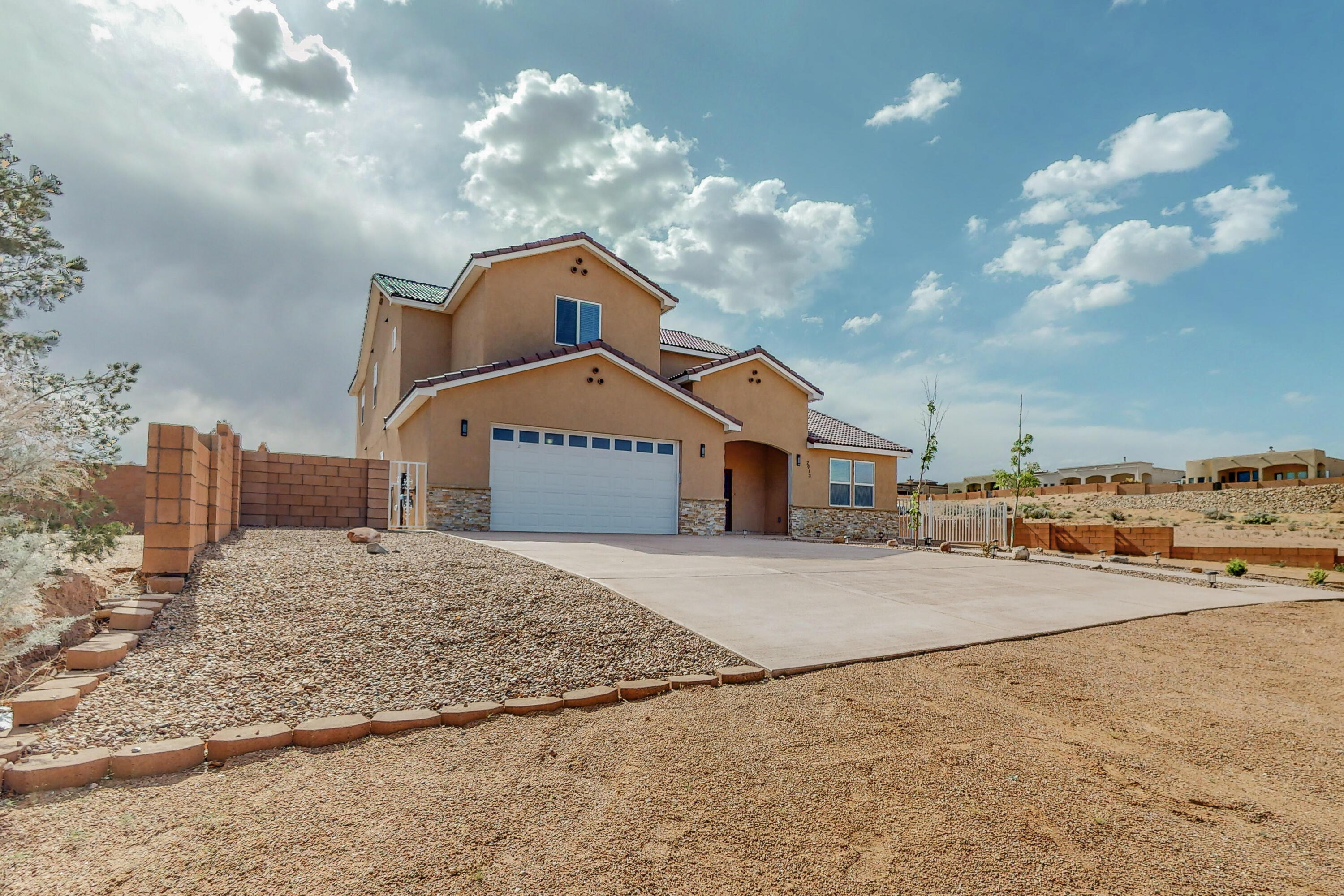 2913 Aurora Road NE