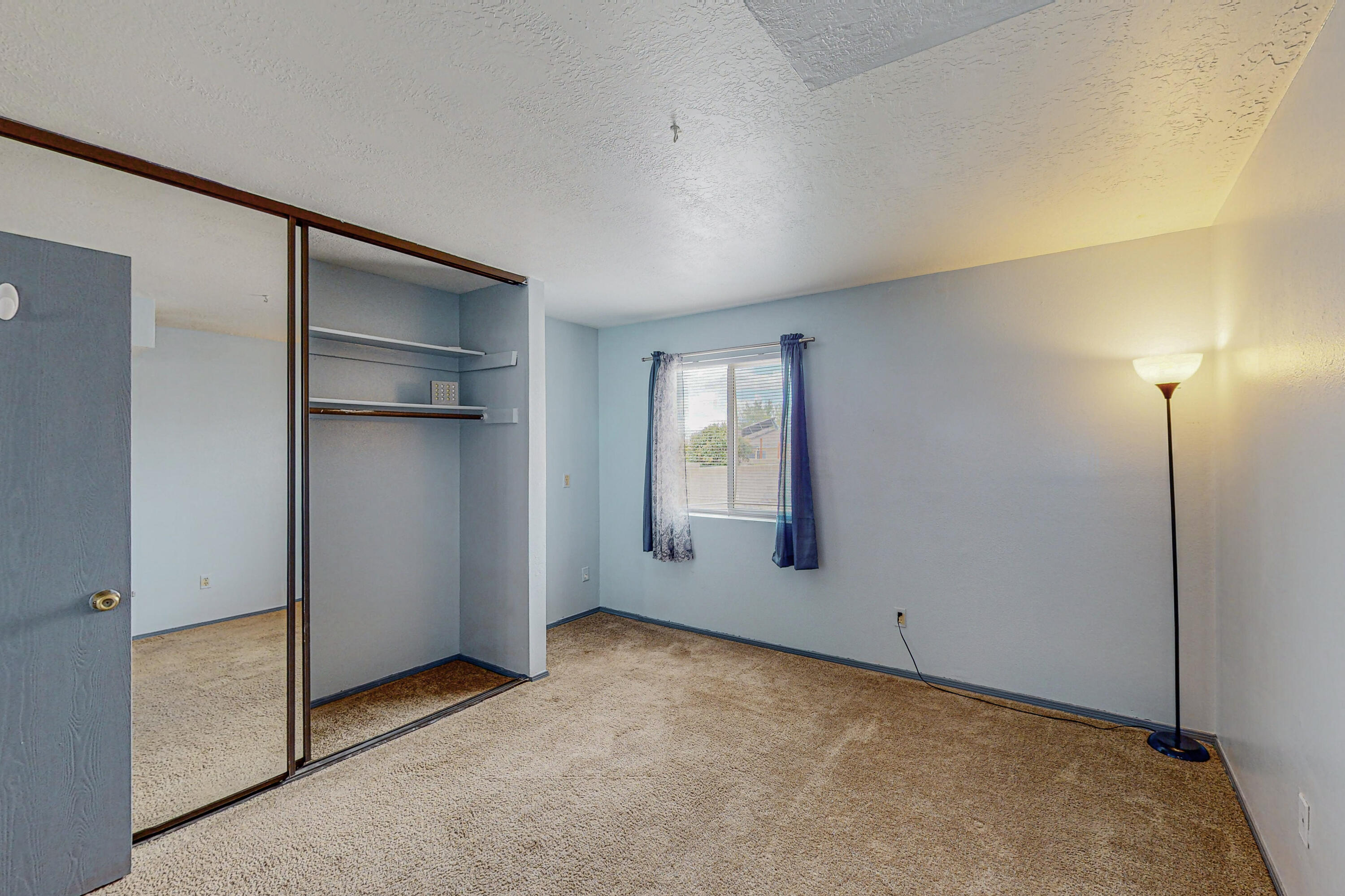 400 Vancouver Place SE