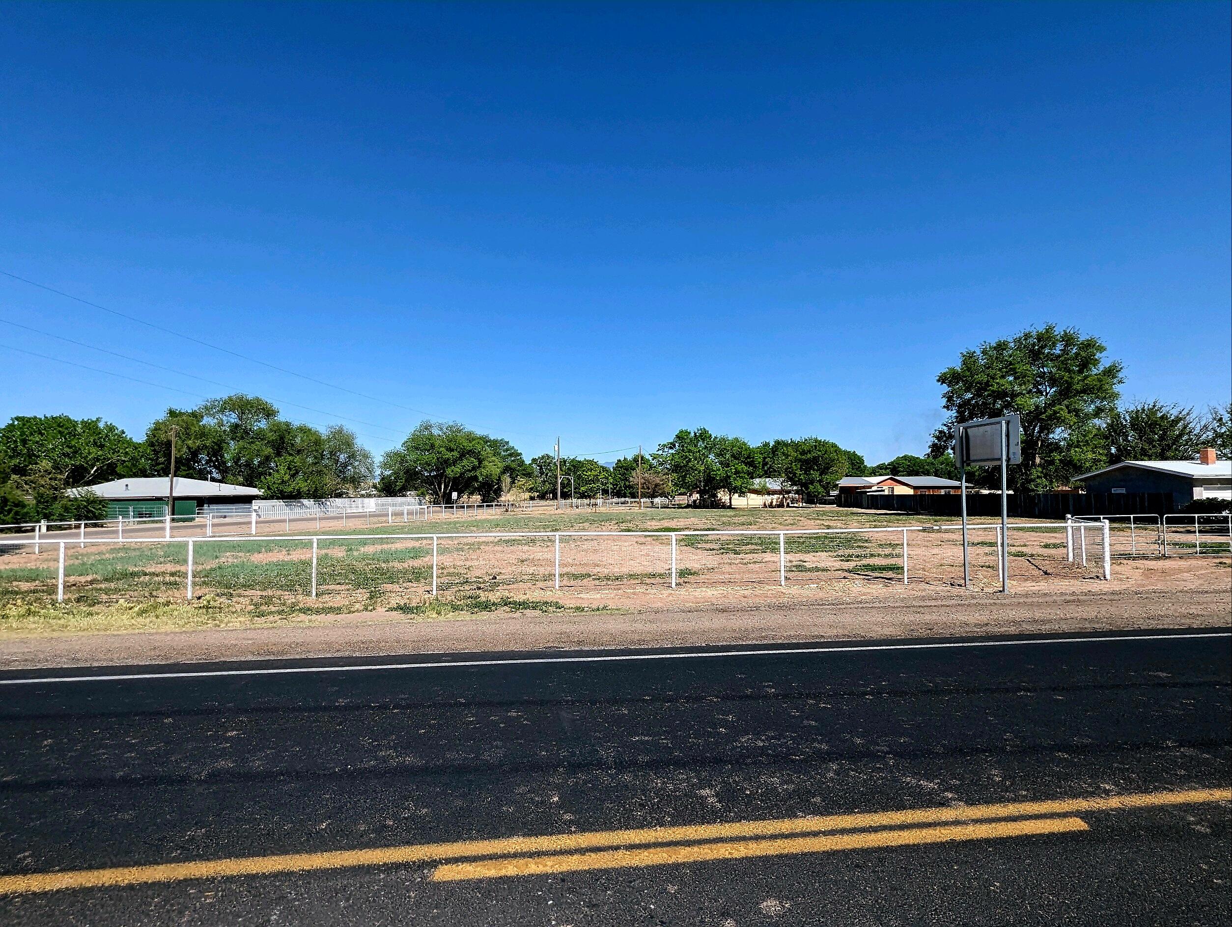 La Entrada Road