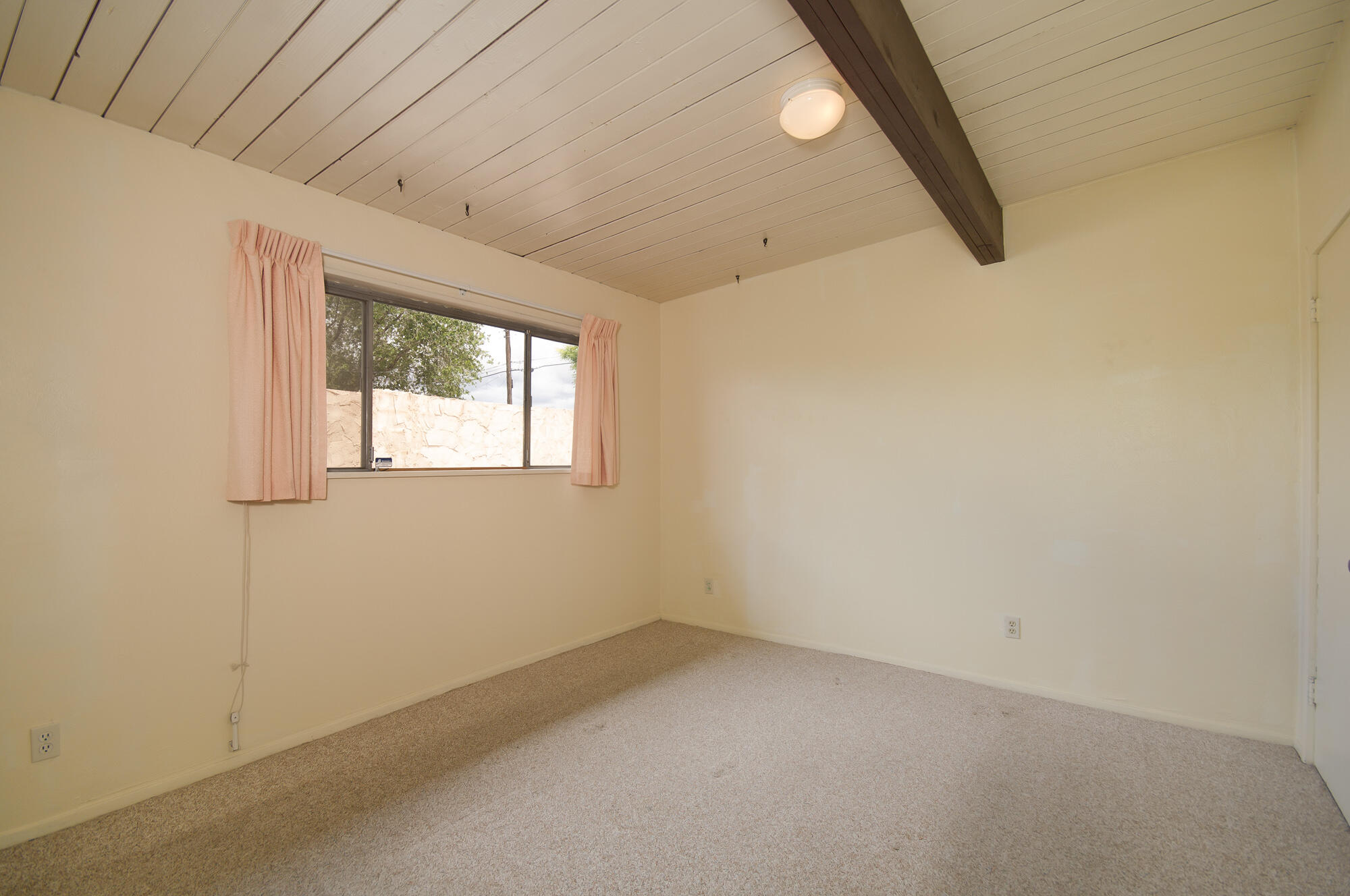 3318 Montclaire Drive NE