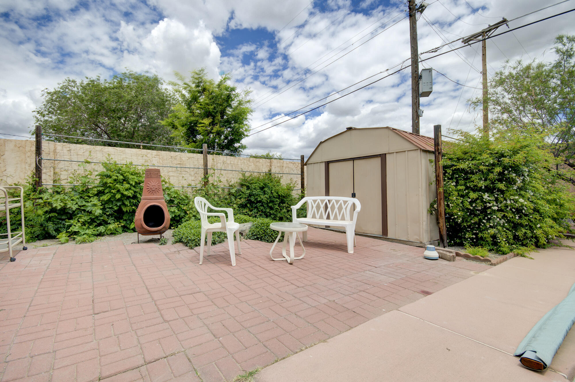 3318 Montclaire Drive NE