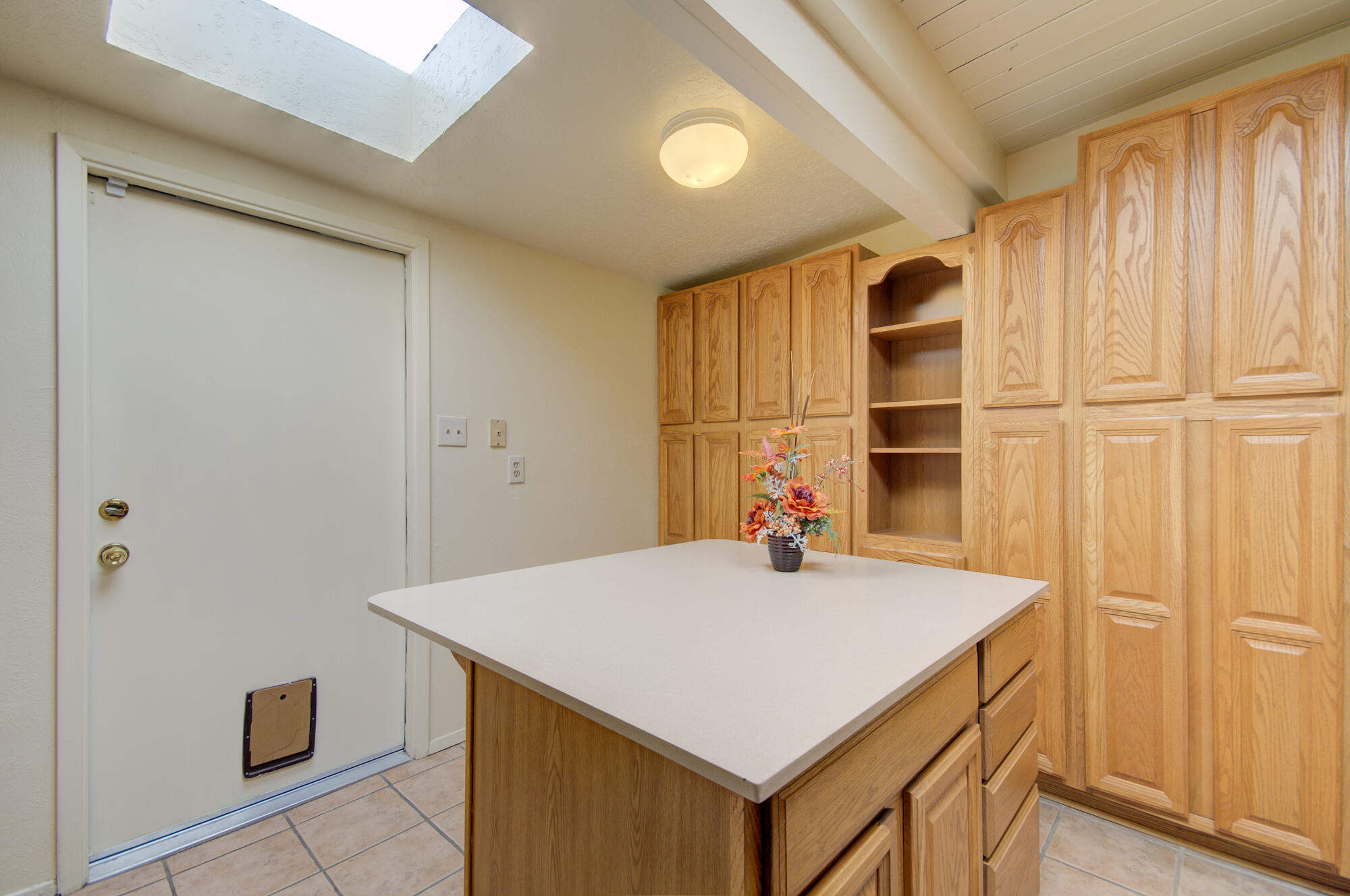 3318 Montclaire Drive NE