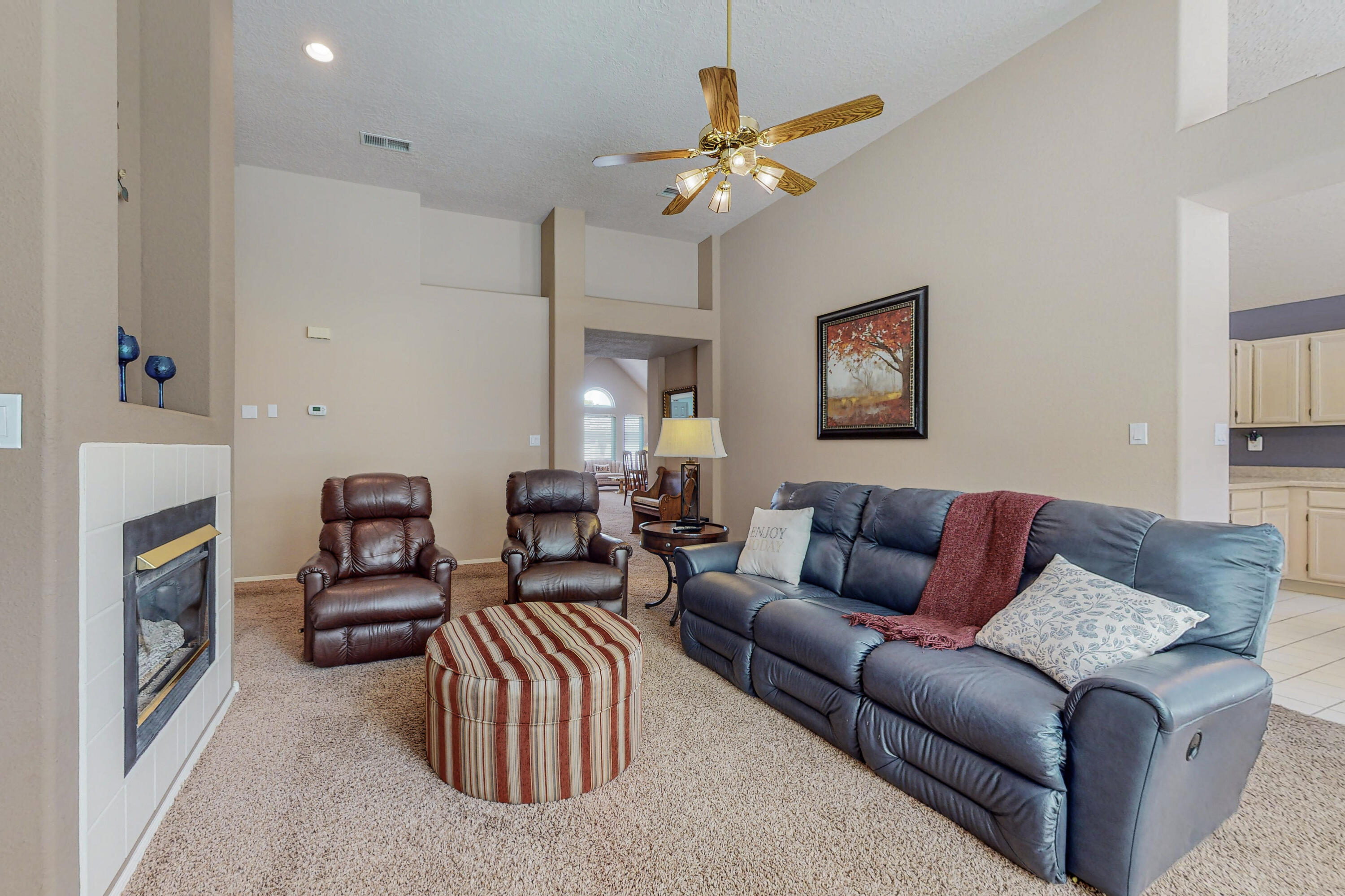 6908 Brandywine Loop NE