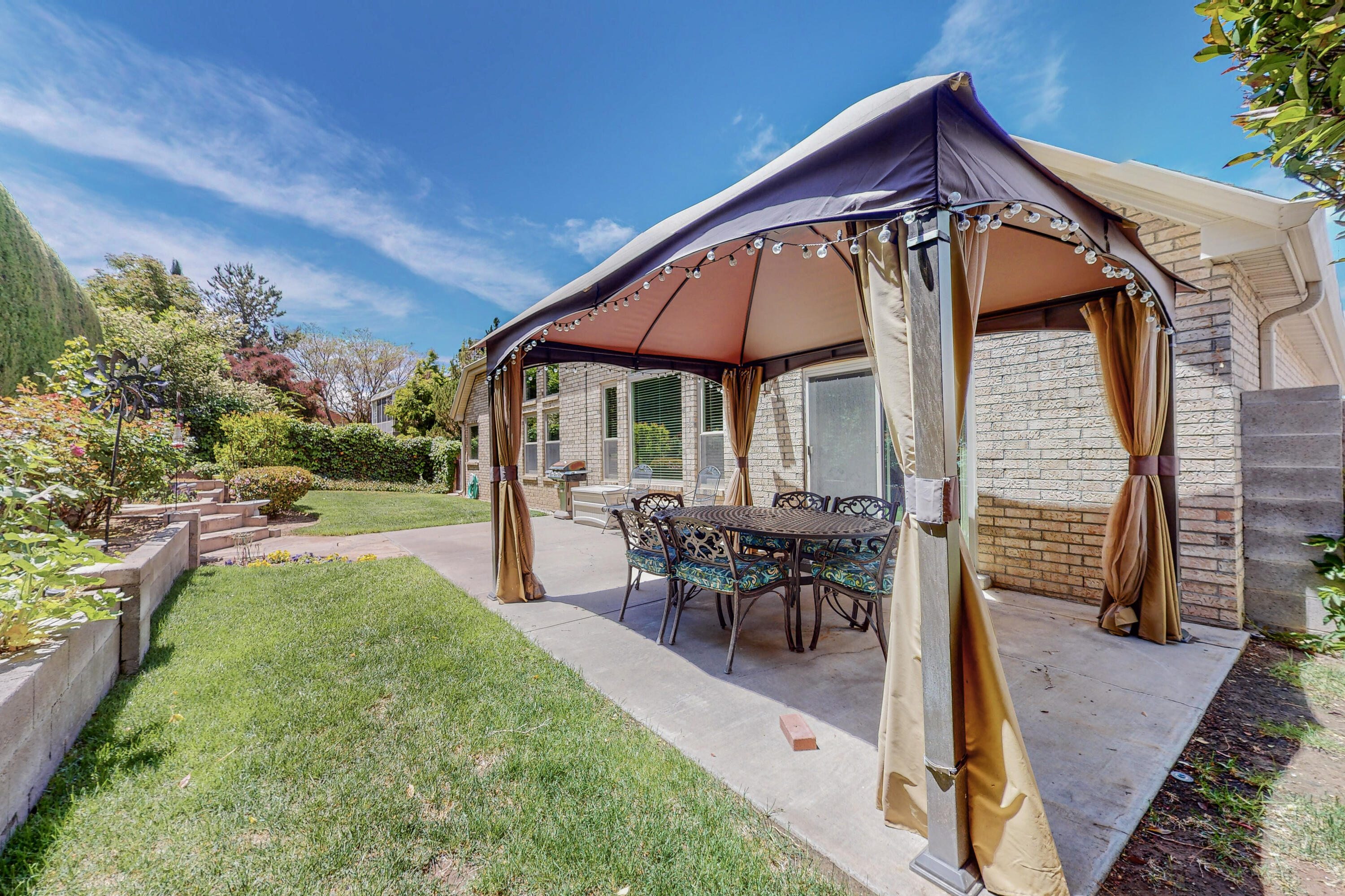 6908 Brandywine Loop NE