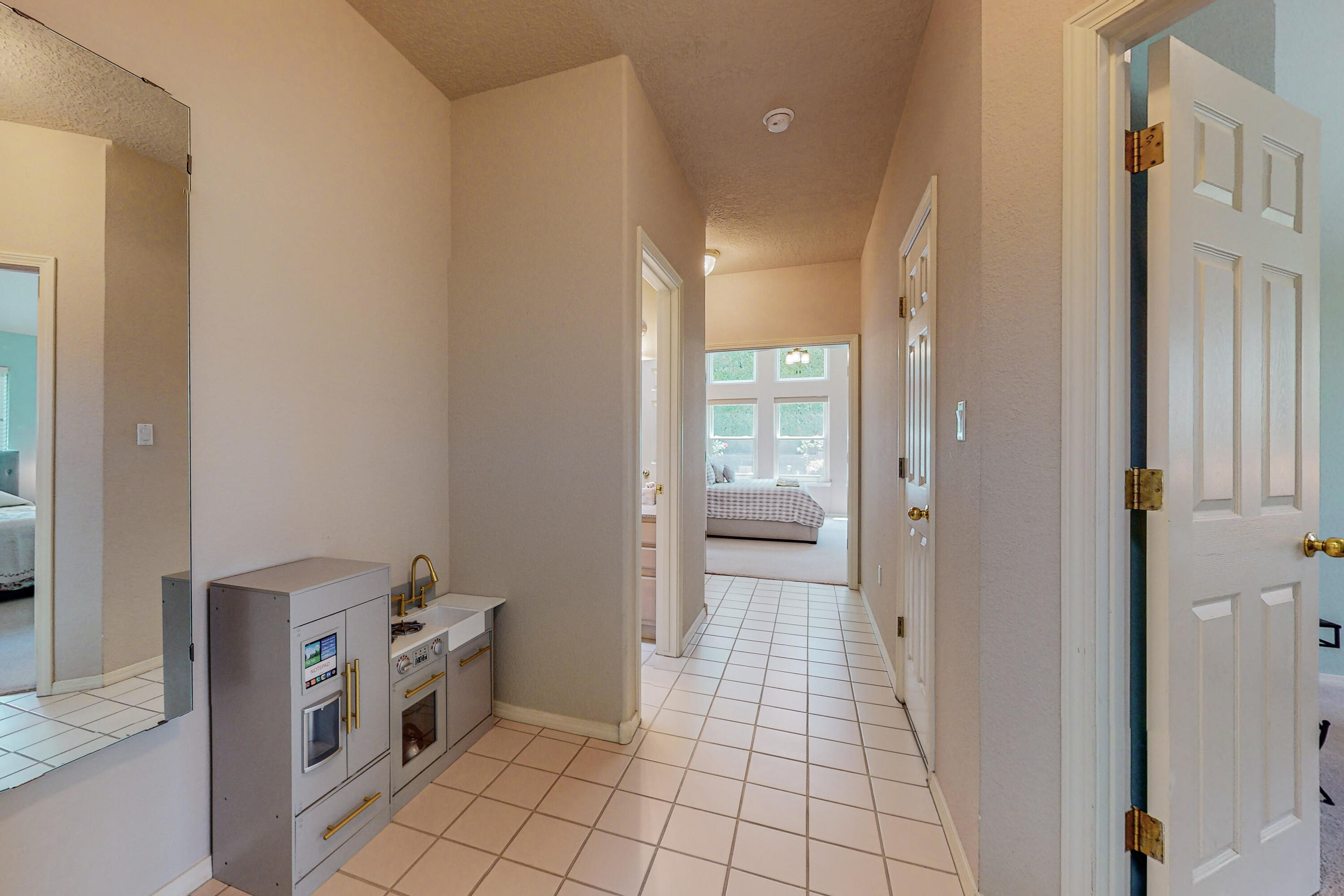 6908 Brandywine Loop NE
