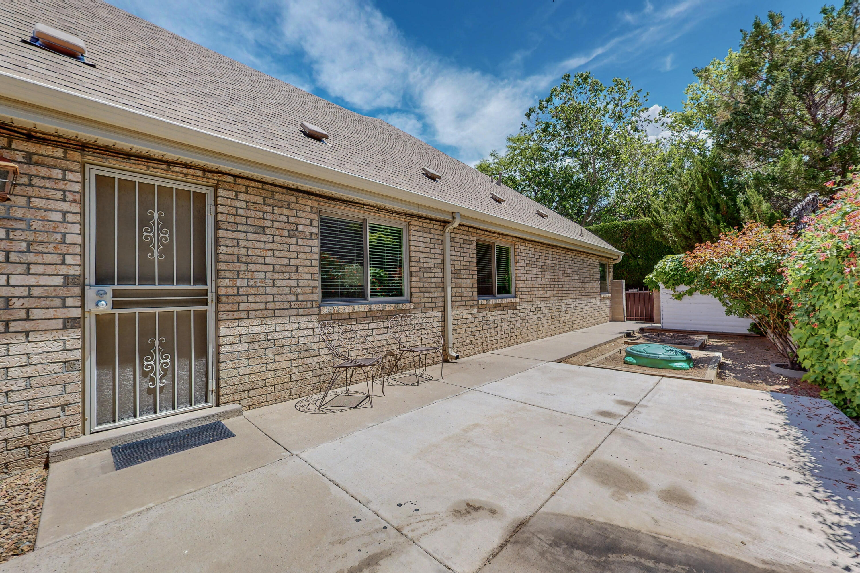 6908 Brandywine Loop NE