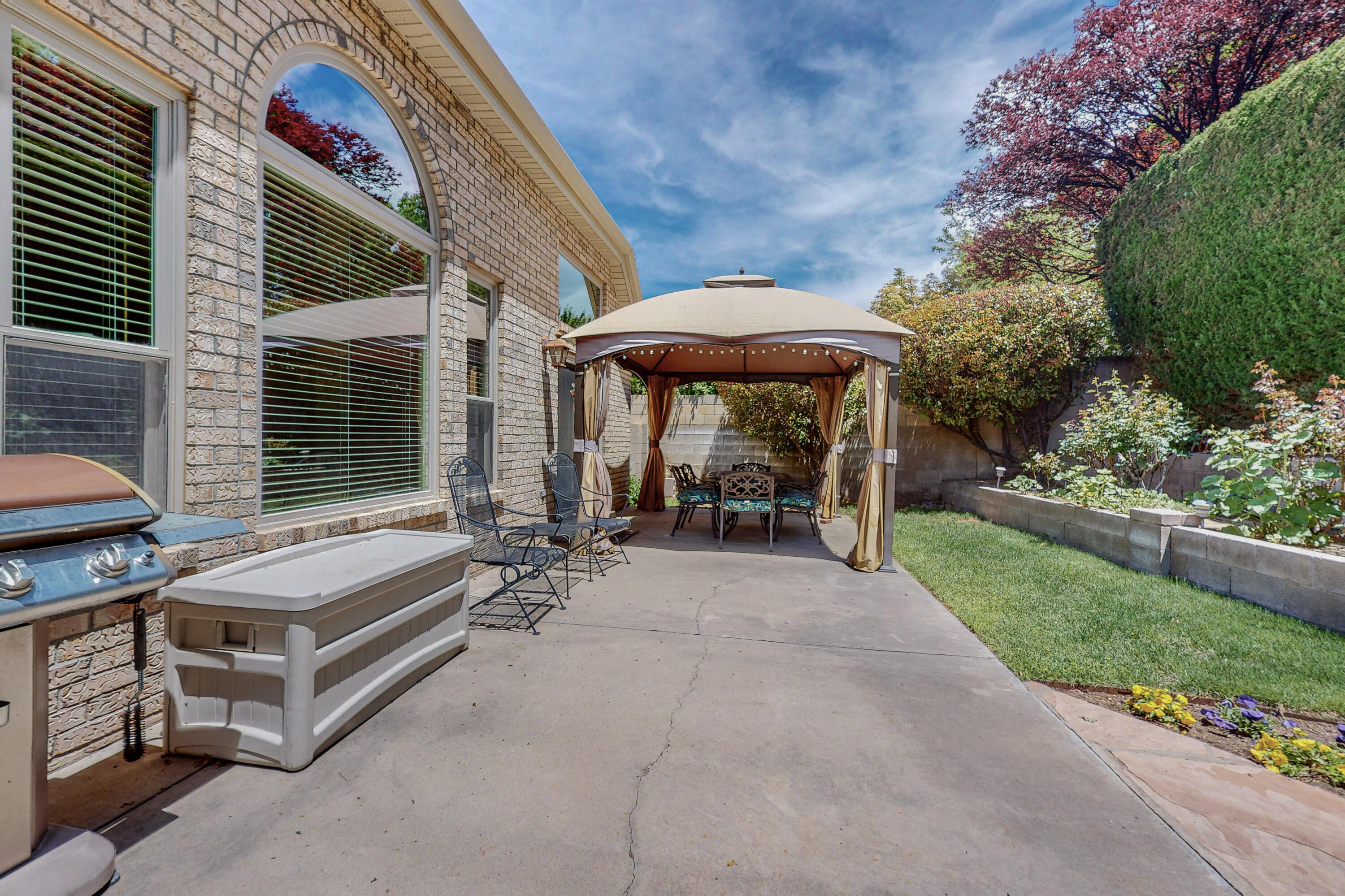 6908 Brandywine Loop NE