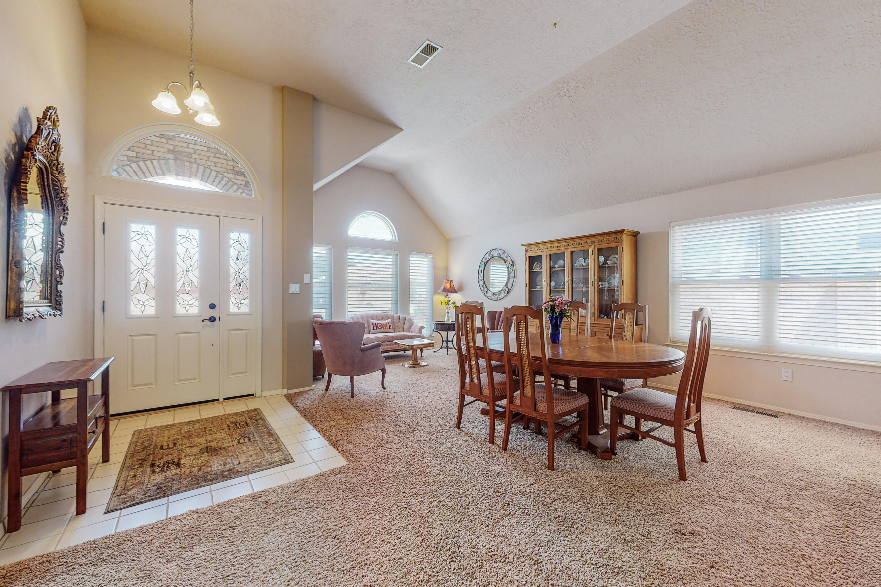 6908 Brandywine Loop NE