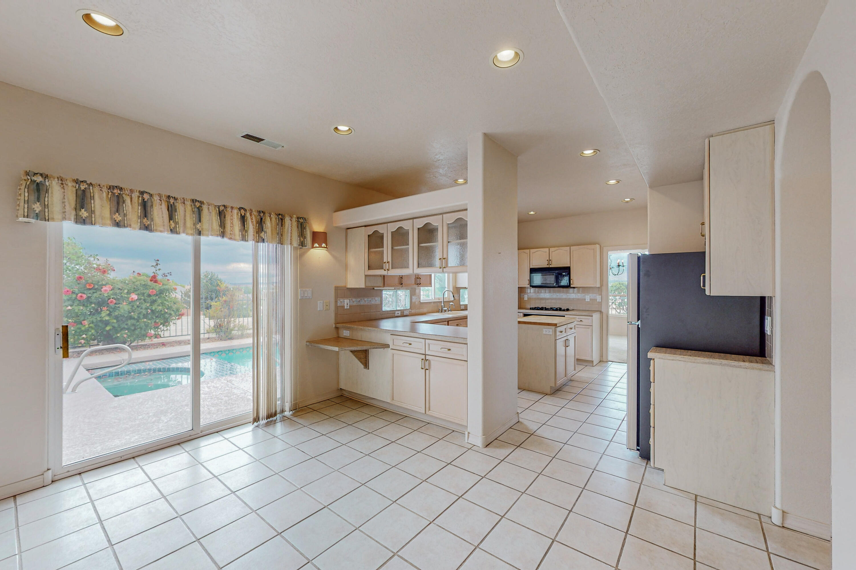 9212 San Leandro Lane NW