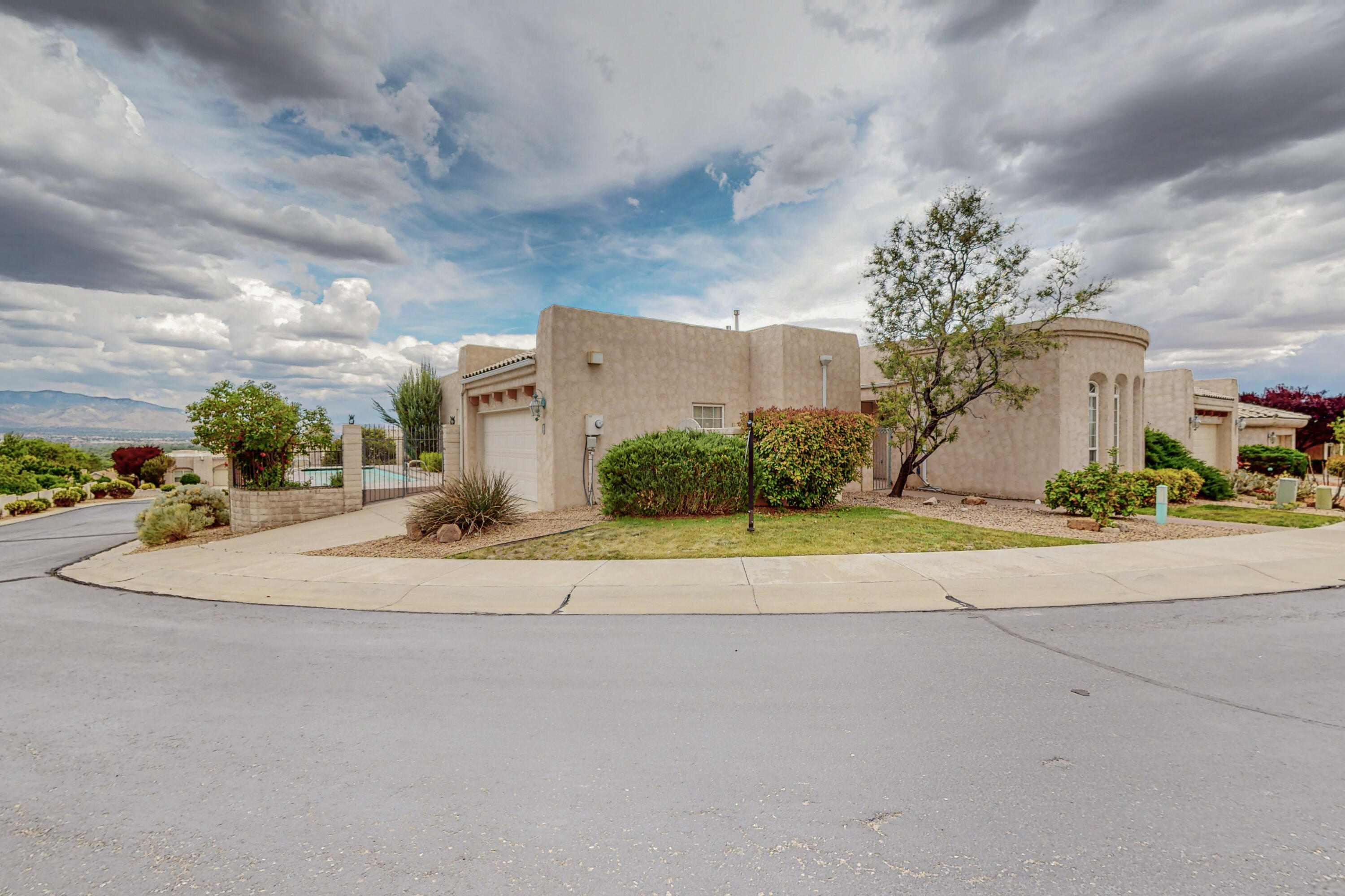 9212 San Leandro Lane NW