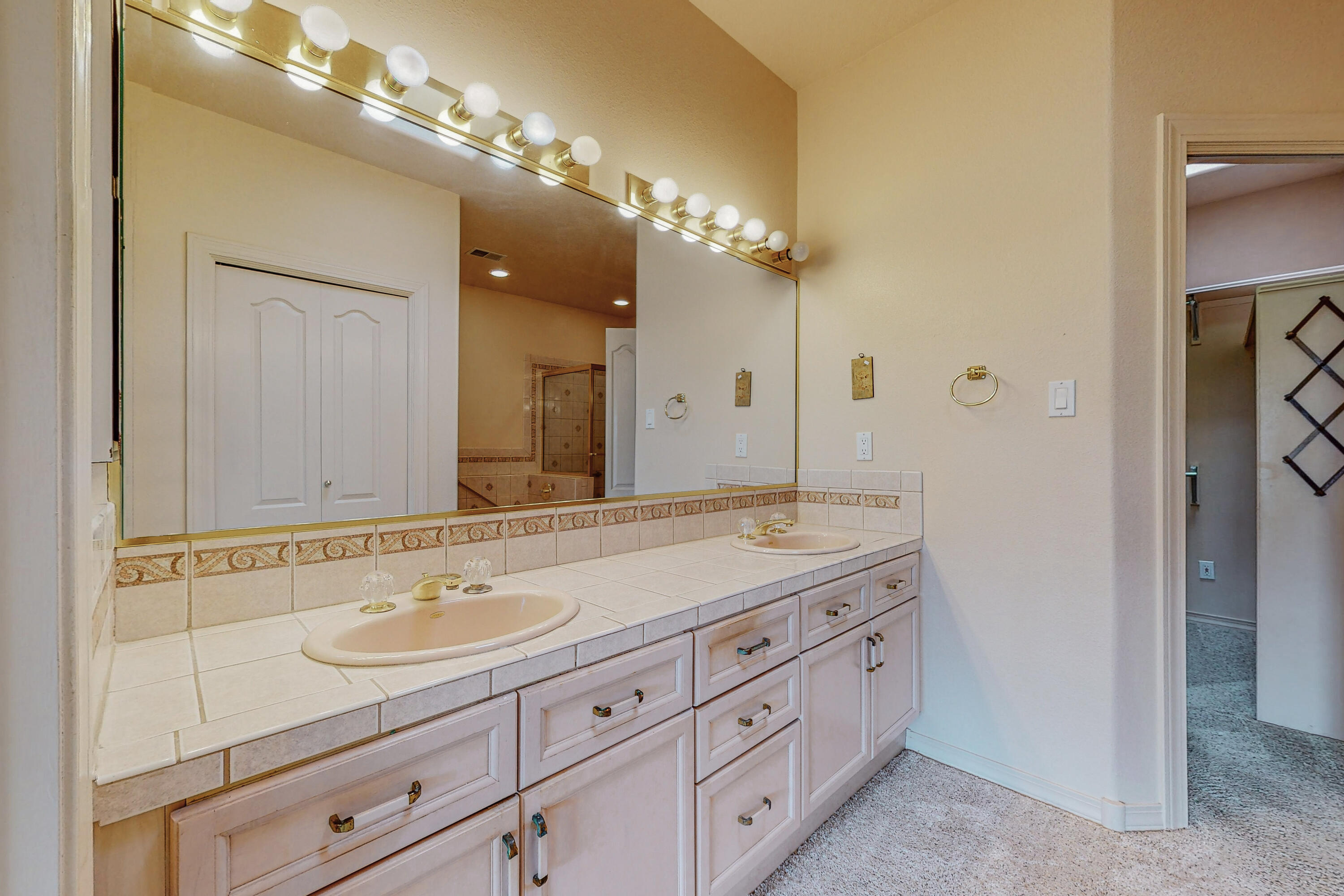 9212 San Leandro Lane NW