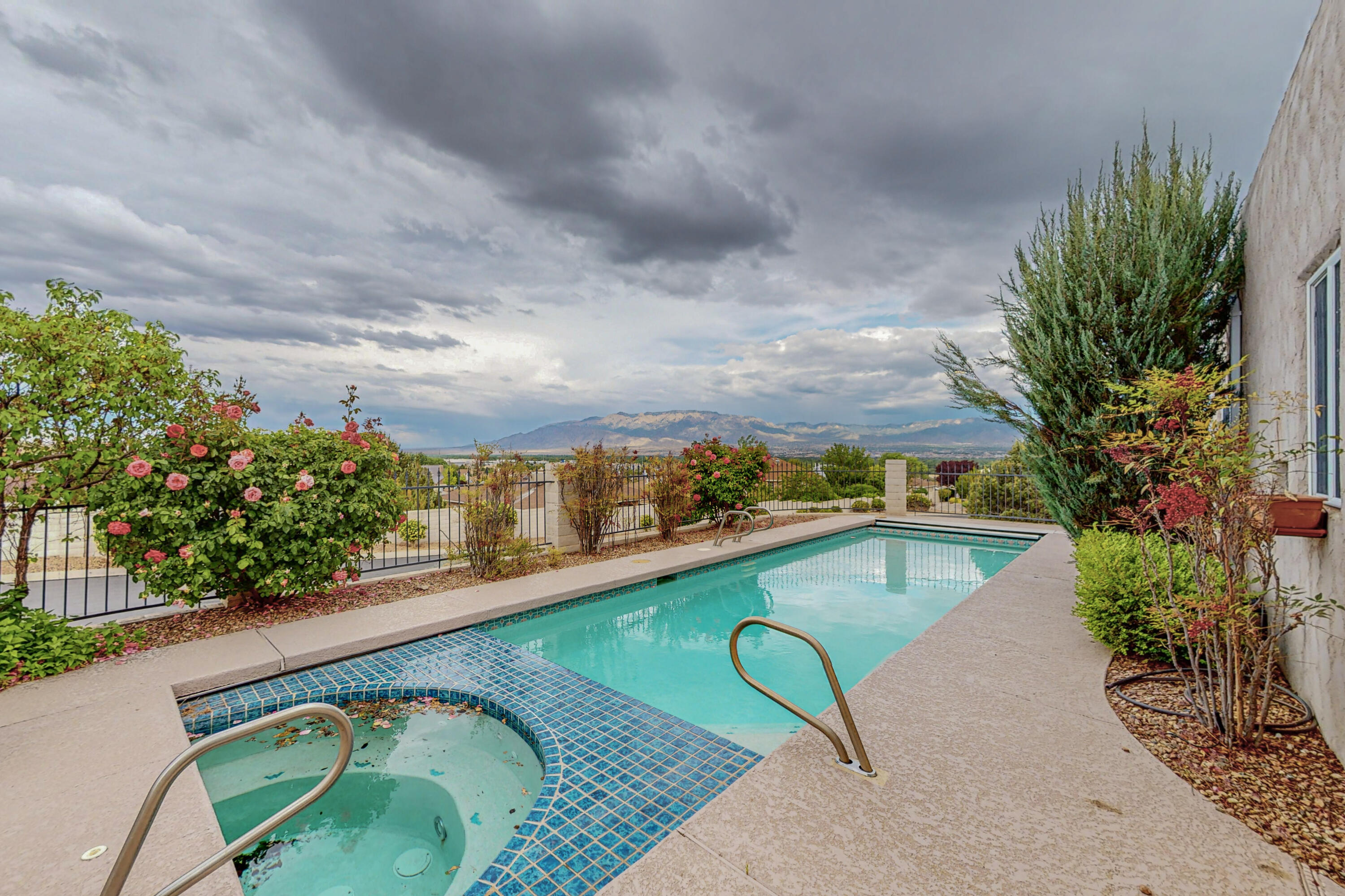 9212 San Leandro Lane NW
