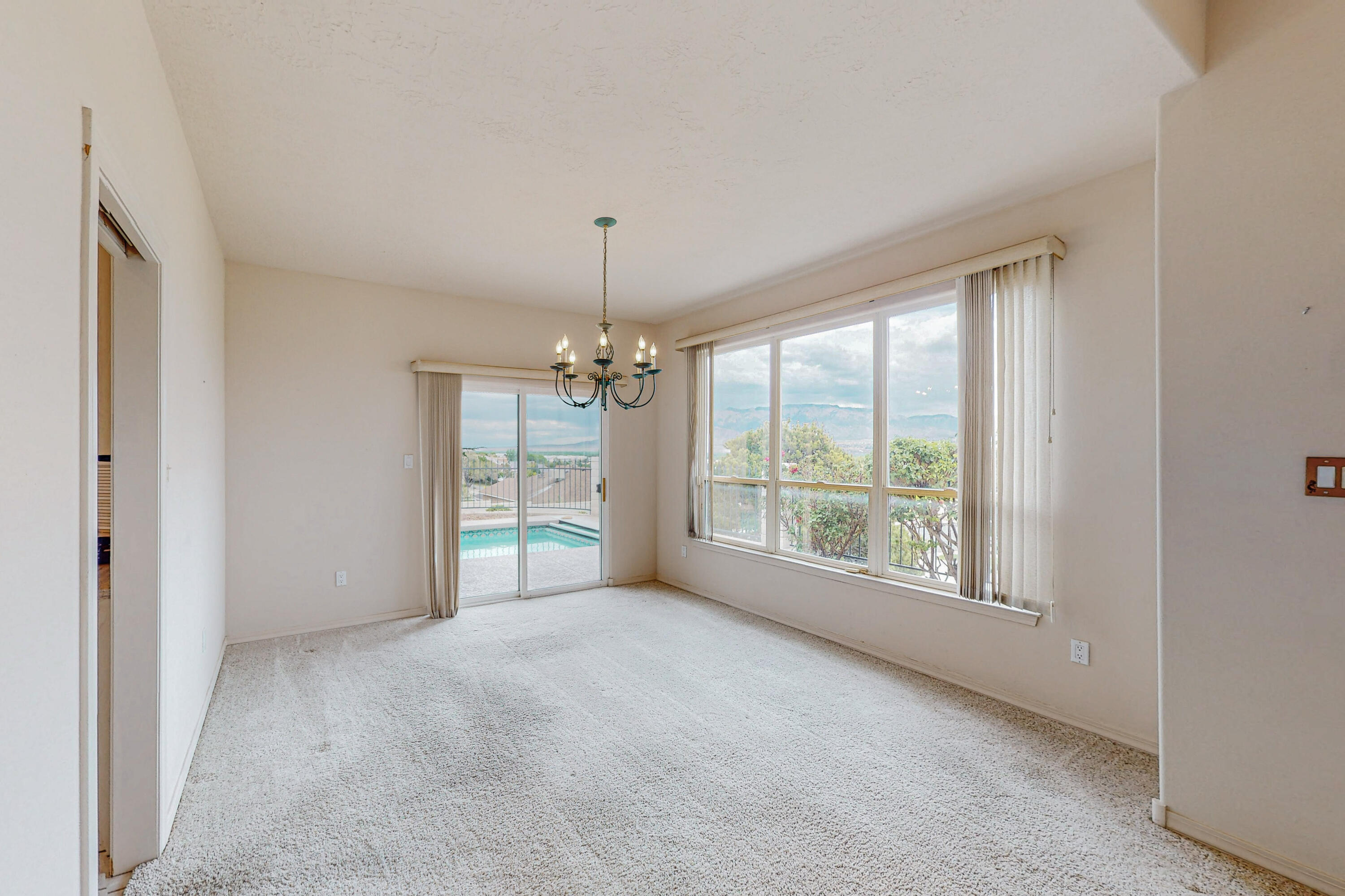 9212 San Leandro Lane NW