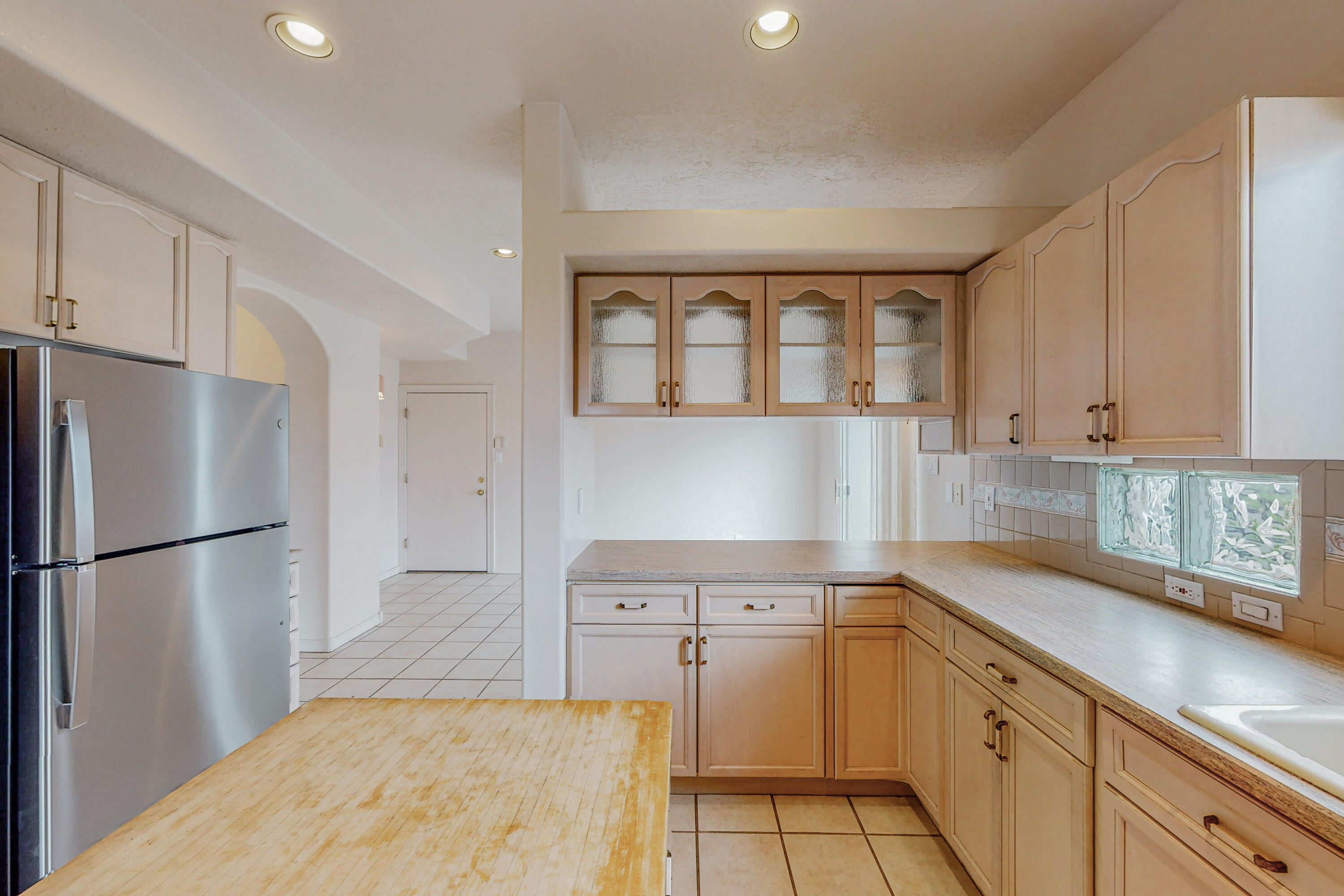 9212 San Leandro Lane NW
