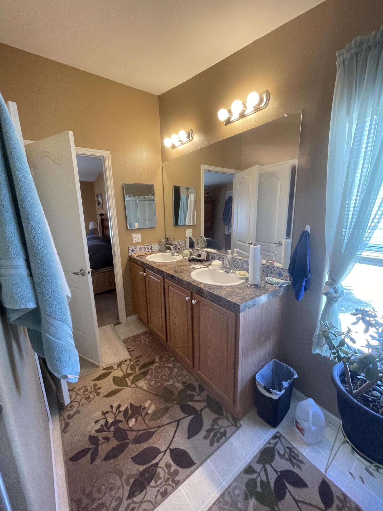 13 Zuni Trail