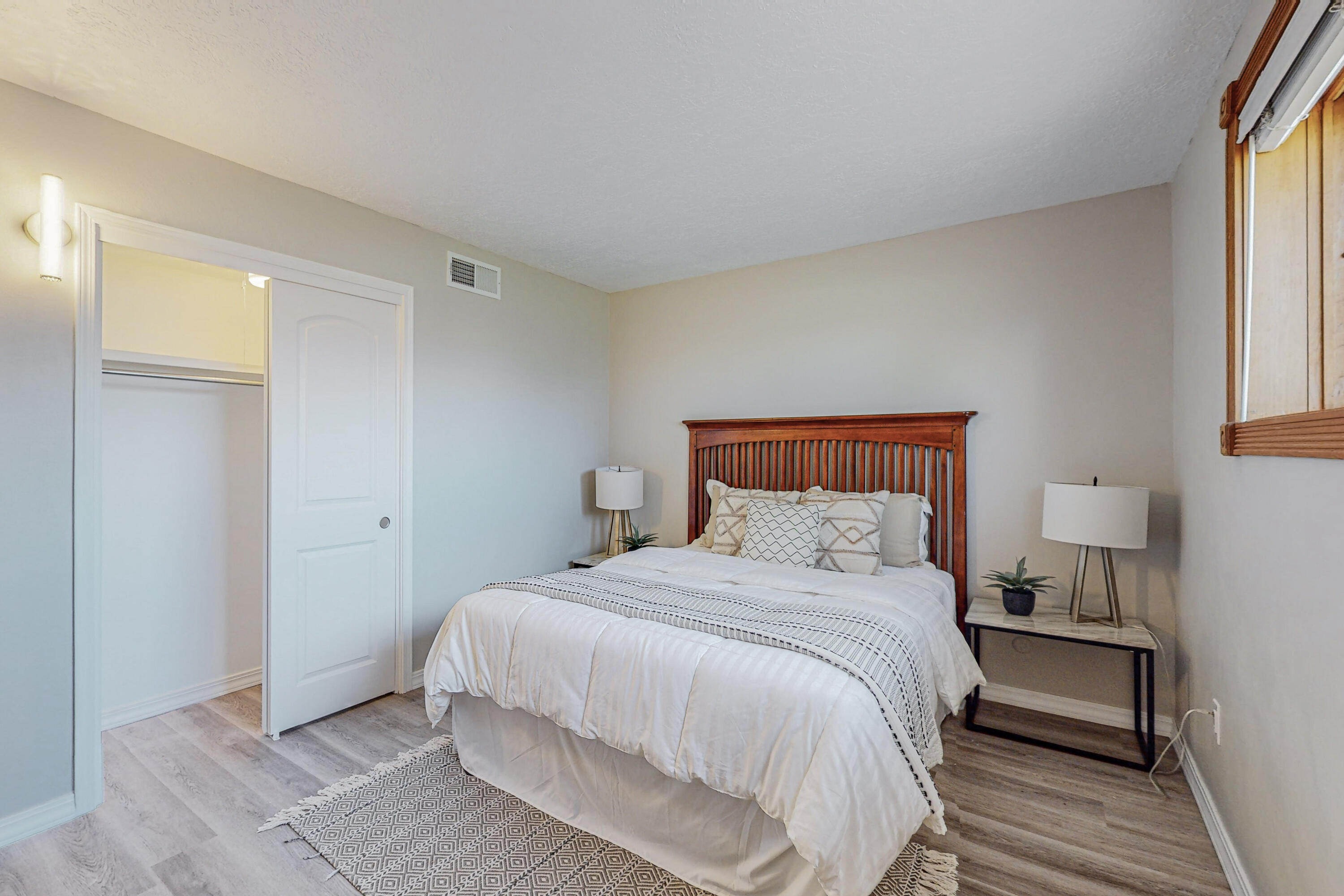 10204 Keeping Drive NW