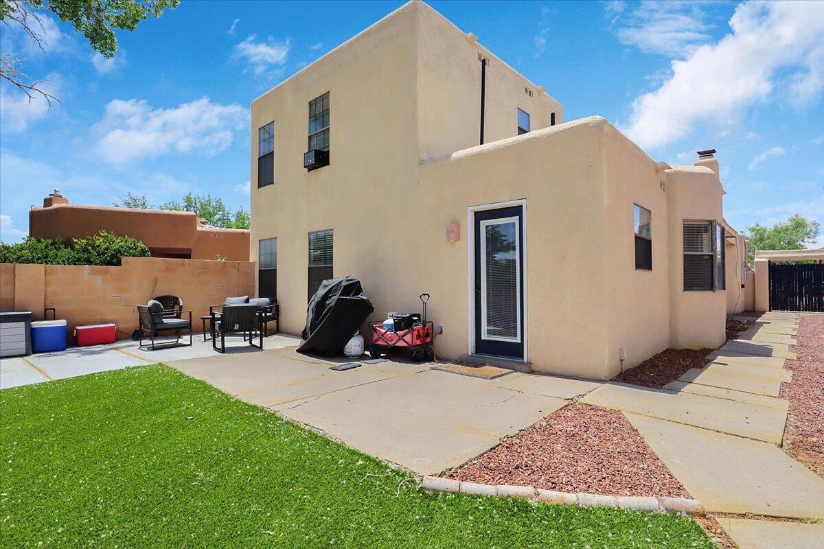 6005 Sweetwater Court NW