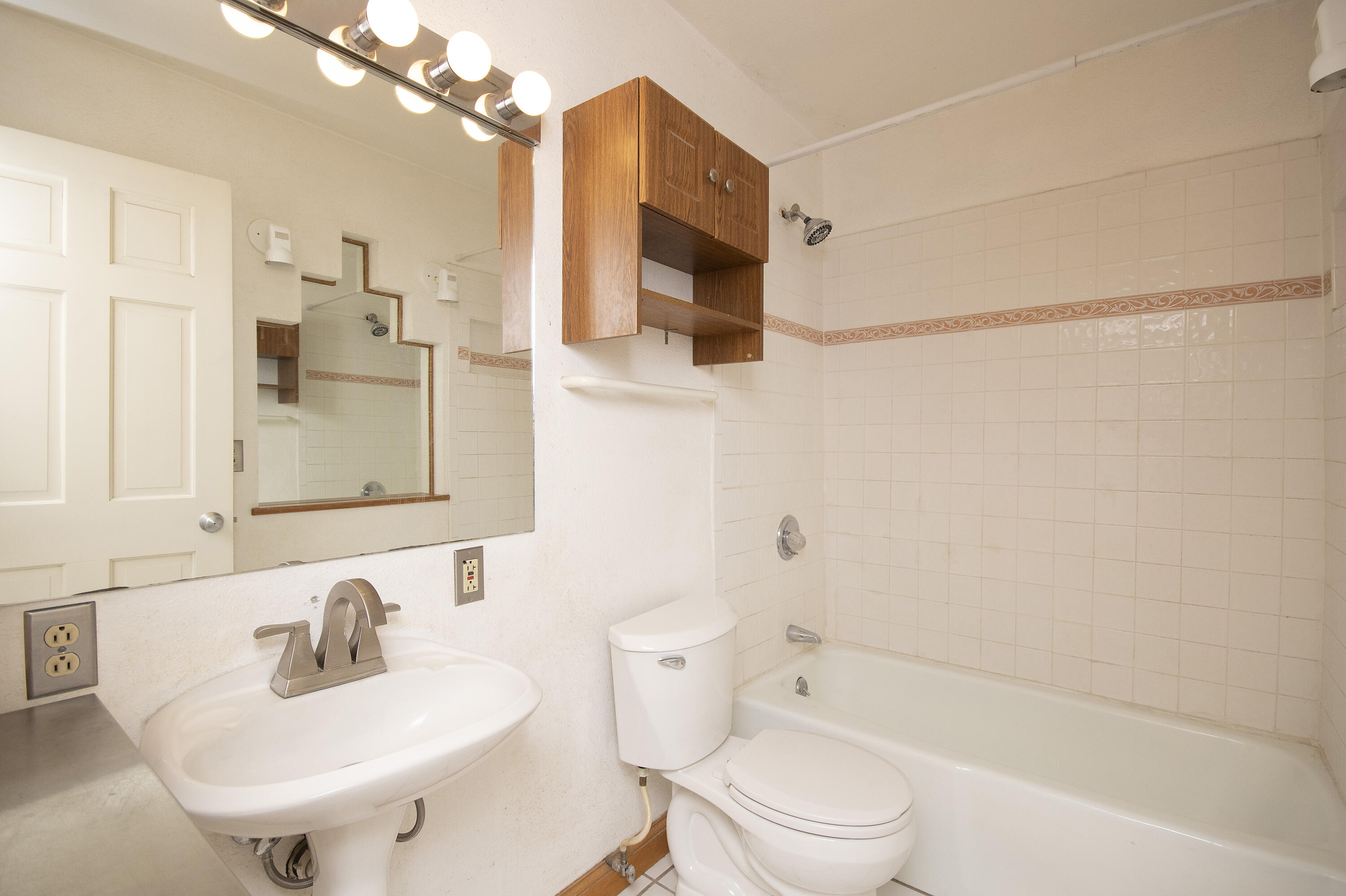 2908 Maplewood Drive SW