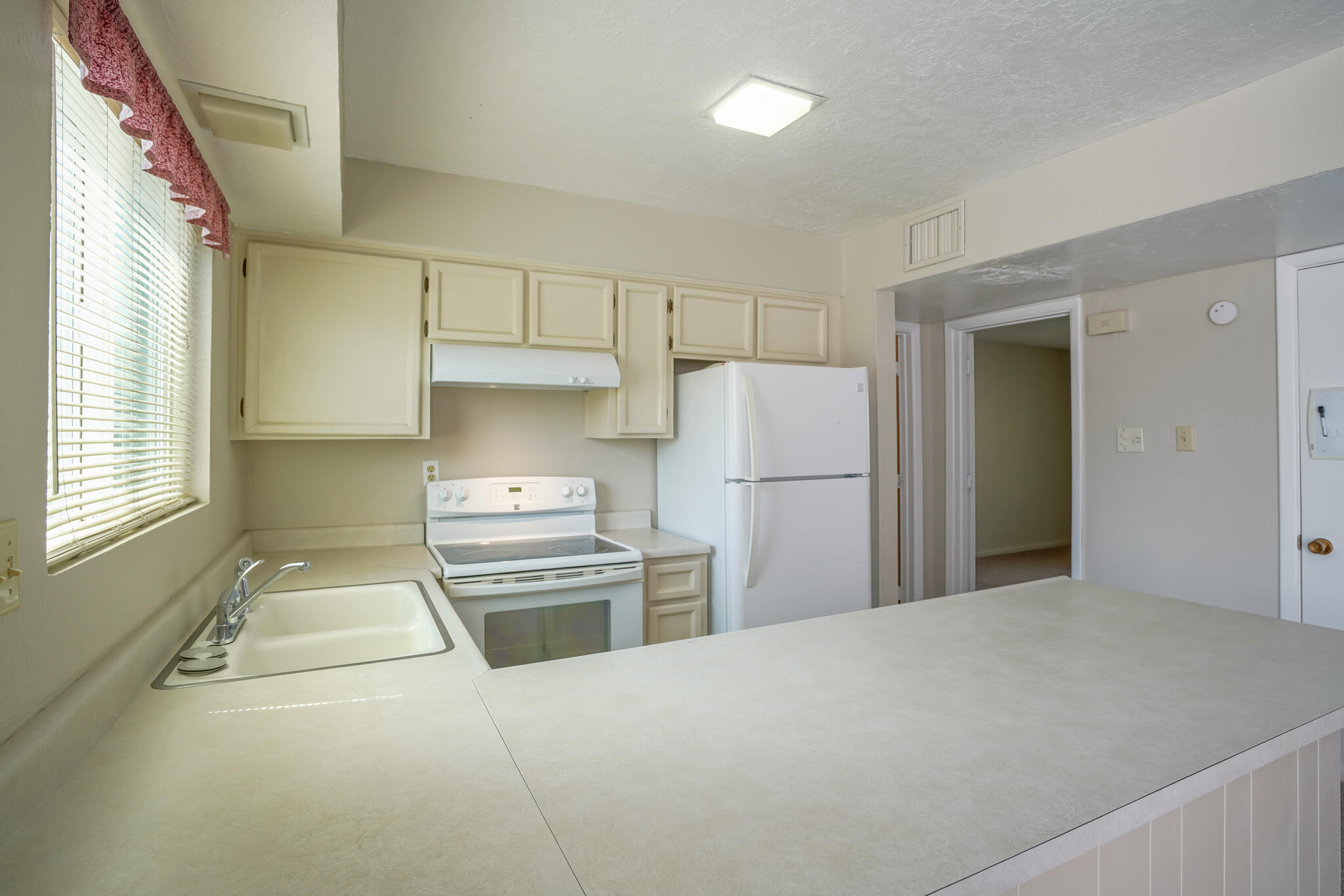 1305 Rio Rancho Drive SE Unit: F