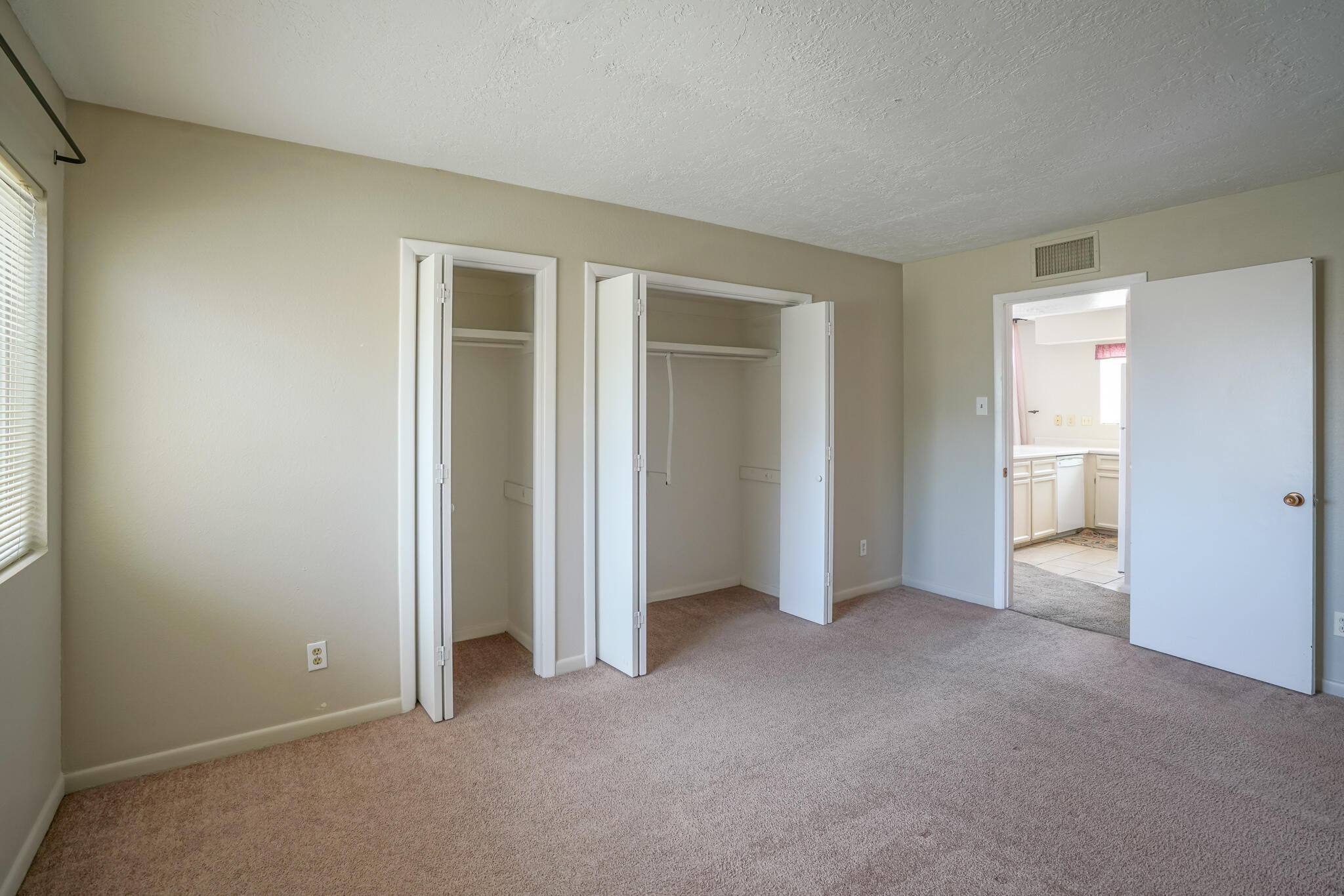 1305 Rio Rancho Drive SE Unit: F
