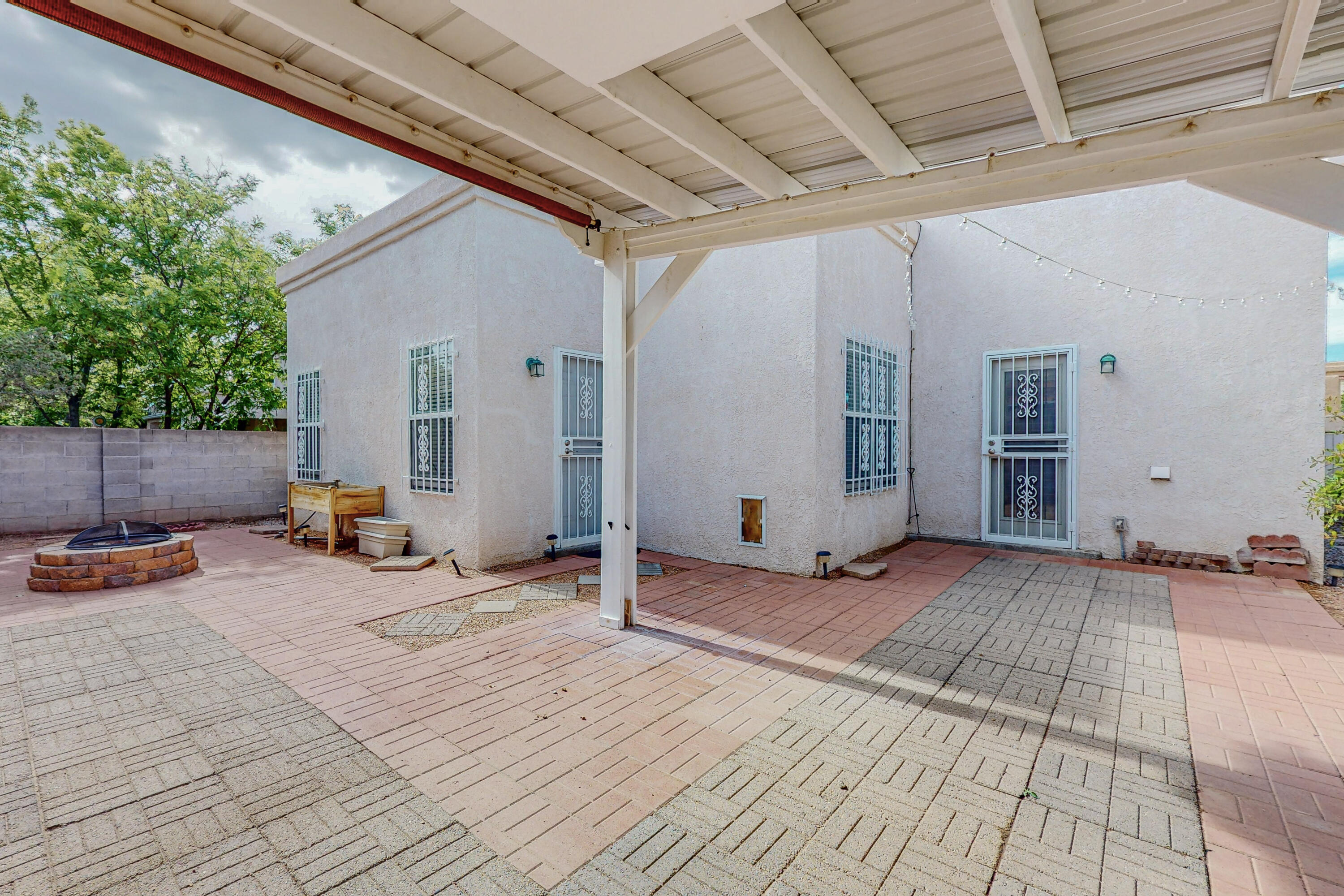 7228 Capitan Avenue NE