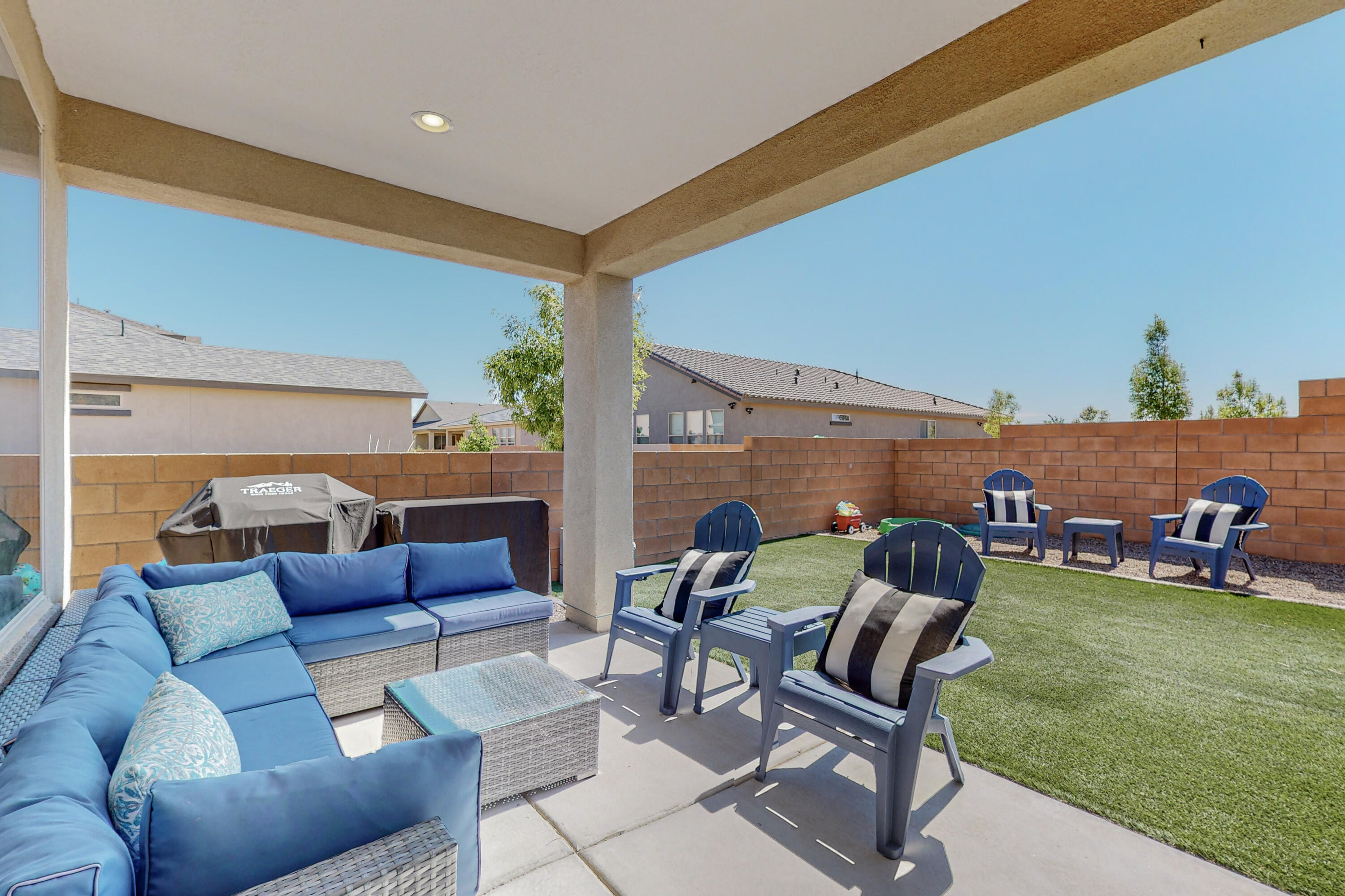 6016 Strand Loop SE